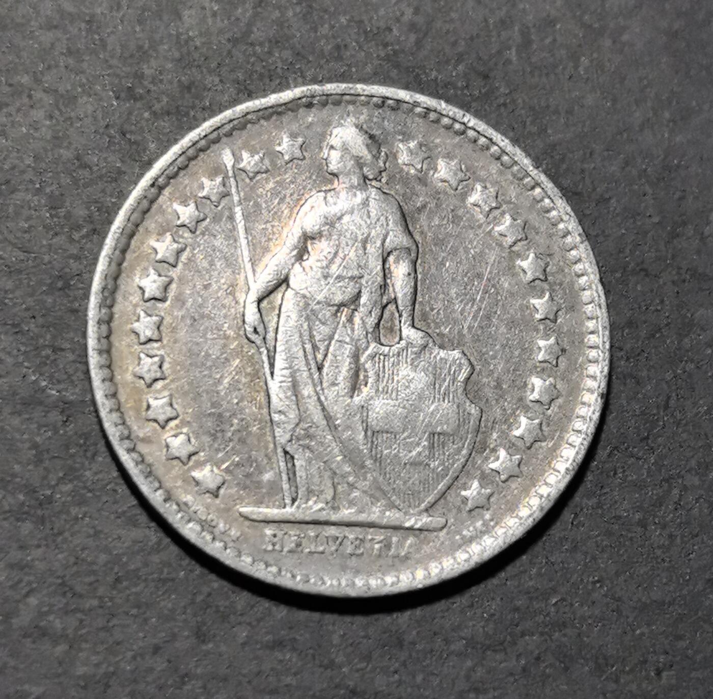 外国优质老铜币银币苏联纪念章，每周六晚九点倒数截拍，满百包邮可寄存，持续收拍