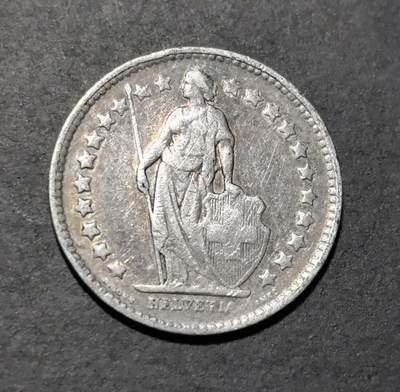 外国优质老铜币银币苏联纪念章，每周六晚九点倒数截拍，满百包邮可寄存，持续收拍 - 瑞士1914年1/2 法郎银币，正面为守护女神海尔维第亚立像，背面是花卉环饰，百年银质老币，工艺细腻，兼具瑞士历史与收藏价值。