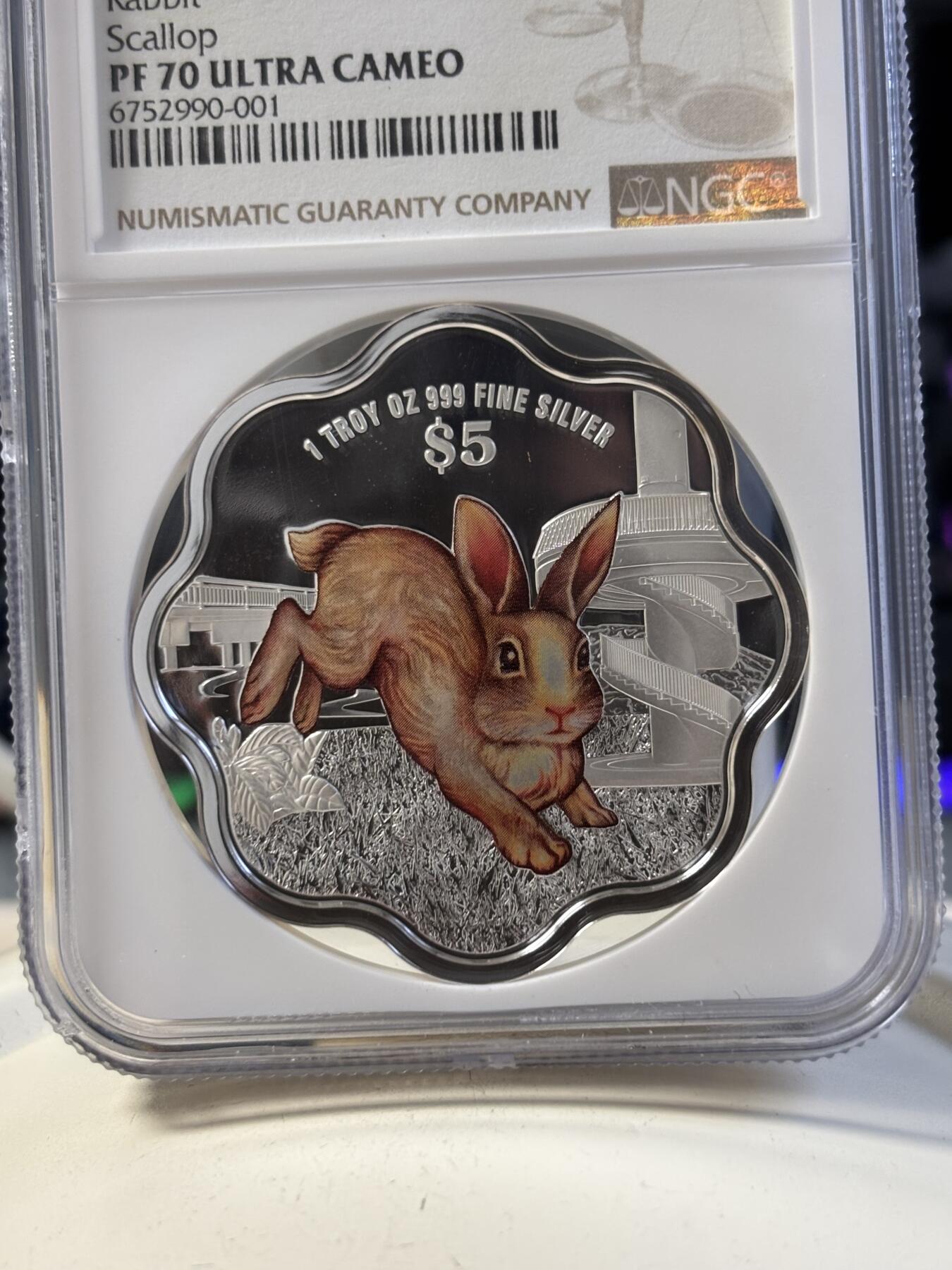 第194期拍卖 新加坡2023年十二生肖兔年银币3枚套NGC-PF70，1盎司/1盎司/1/4盎司，999银，发行2000套，无盒证