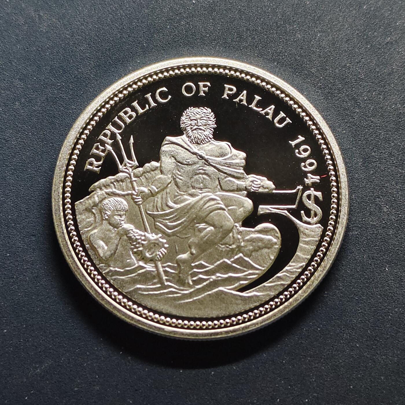 【全场包邮】纯粹捡漏拍517场 【少见】帕劳1994年5元海洋生物保护系列珊瑚礁生态彩色精制纪念银币【37.5毫米25克90%】-量10000