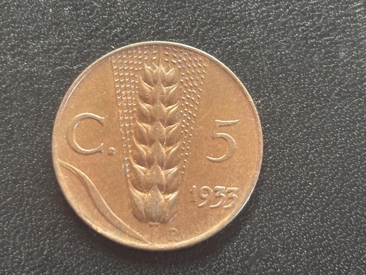 邮泉阁邮票限时拍卖第四十四场 （邮票在国外，请付邮费6元） 意大利 维克托·伊曼纽尔三世国王1933年5分