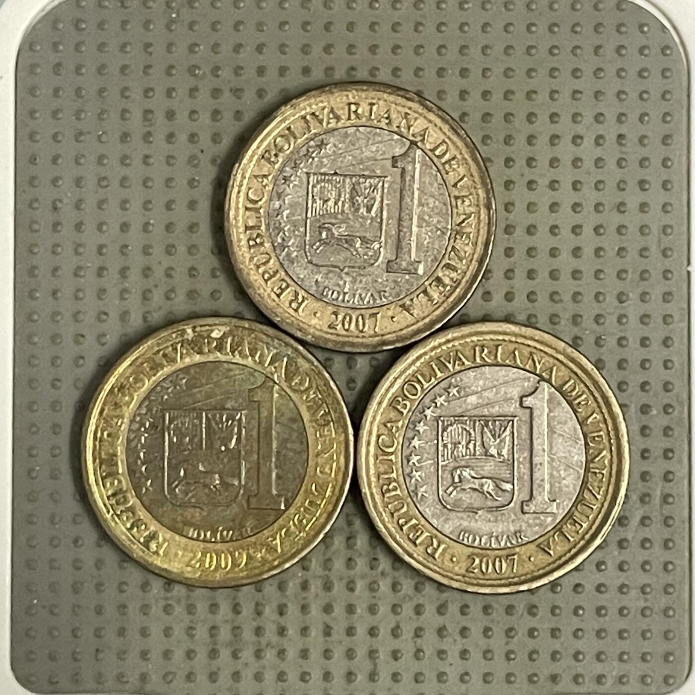 2026年第39场各国散币拍卖（总第189场） 委内瑞拉1玻利瓦尔3枚