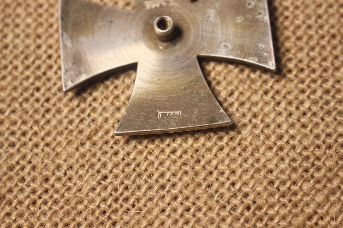 2026.4.2德系小拍卖 一战一铁，二战时期造圆盘拱版，私人订制代章，一片式整体结构，合金材质，日常佩戴品相，漆面略有剐蹭