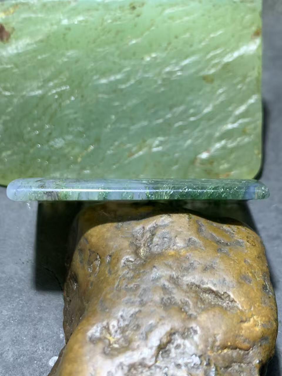 天然冰透高玉化水草玛瑙牌子一块