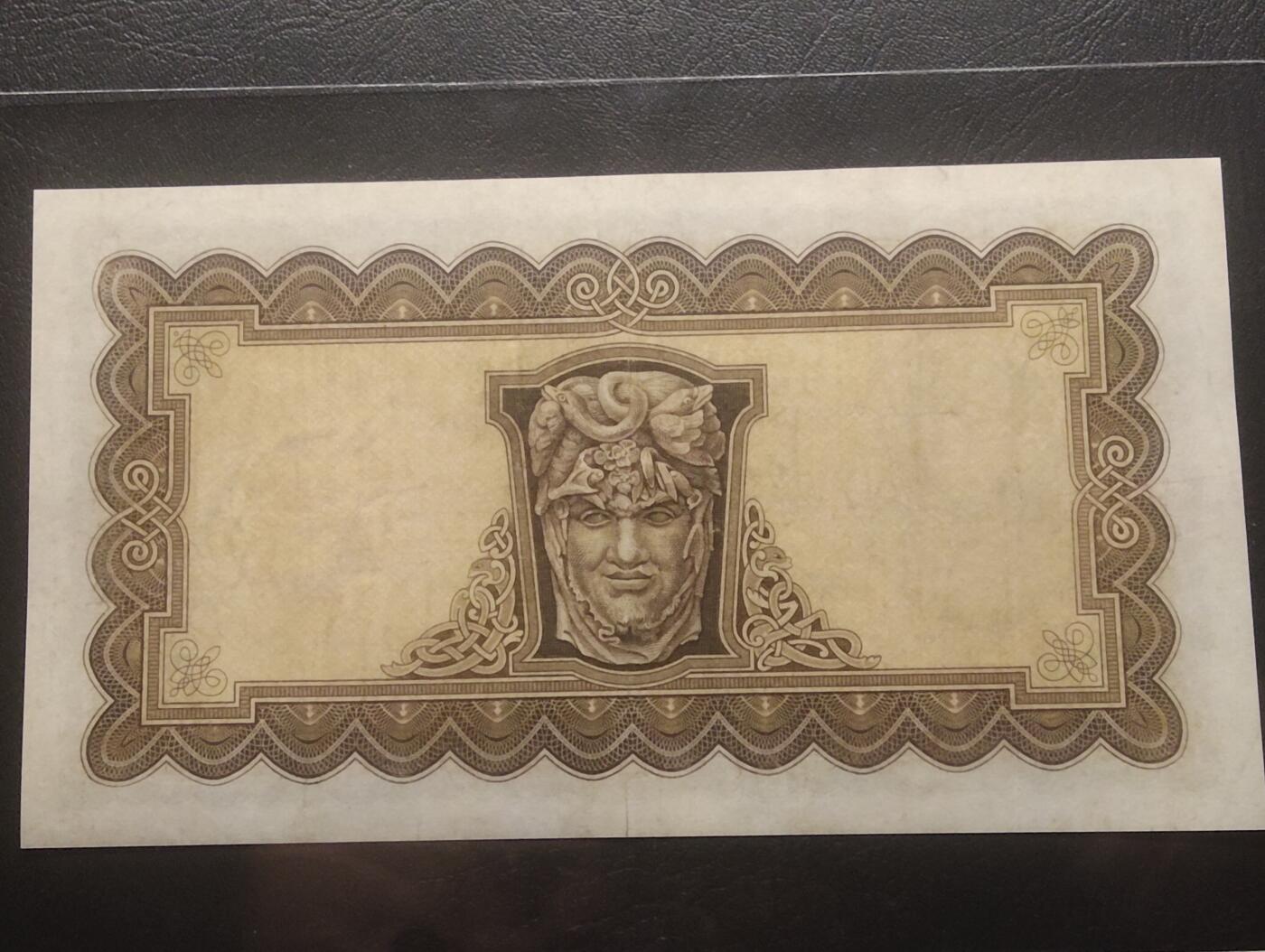 2026三月第四期，总221期 爱尔兰1939年5镑流通好品XF，稀有的“爱尔兰货币管理局”抬头，下方有英爱两国货币互换协议的版本，爱尔兰人格化象征“拉维利夫人”