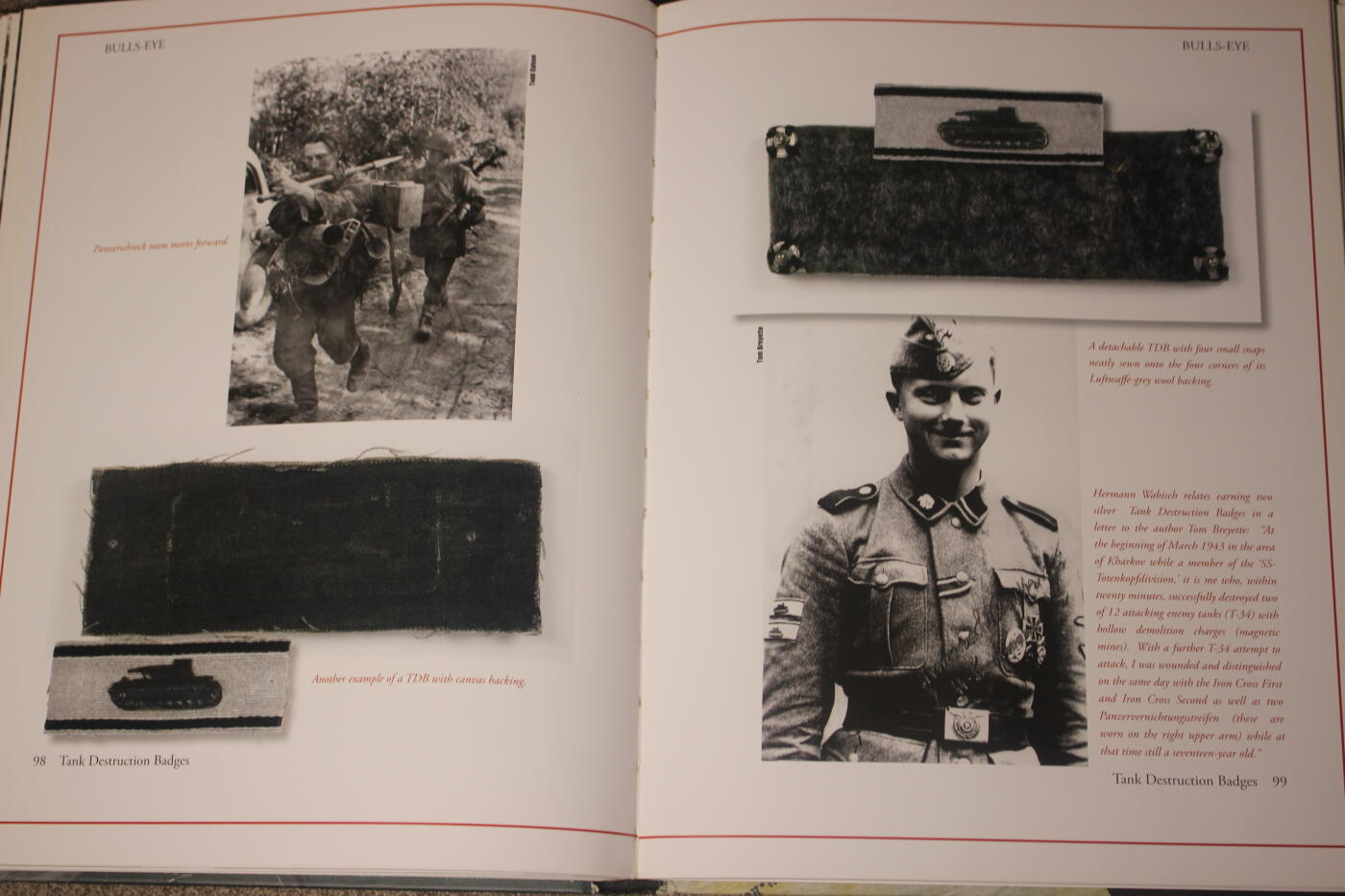 2026.4.2德系小拍卖 BULLS-EYE 德三射手续饰和独立击毁坦克鉴赏，共151页，全铜版纸印刷，较为详细的介绍了两款嘉奖的历史沿革和工艺细节，近库存品相
