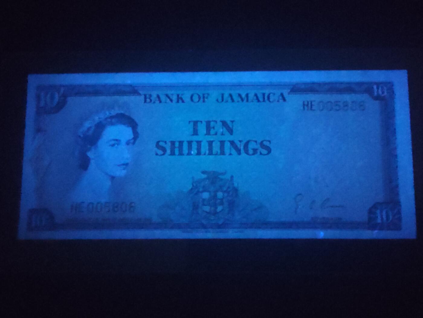 2026三月第四期，总221期 牙买加1960版10先令AUNC千位号无47，小皇冠女王和香蕉收获