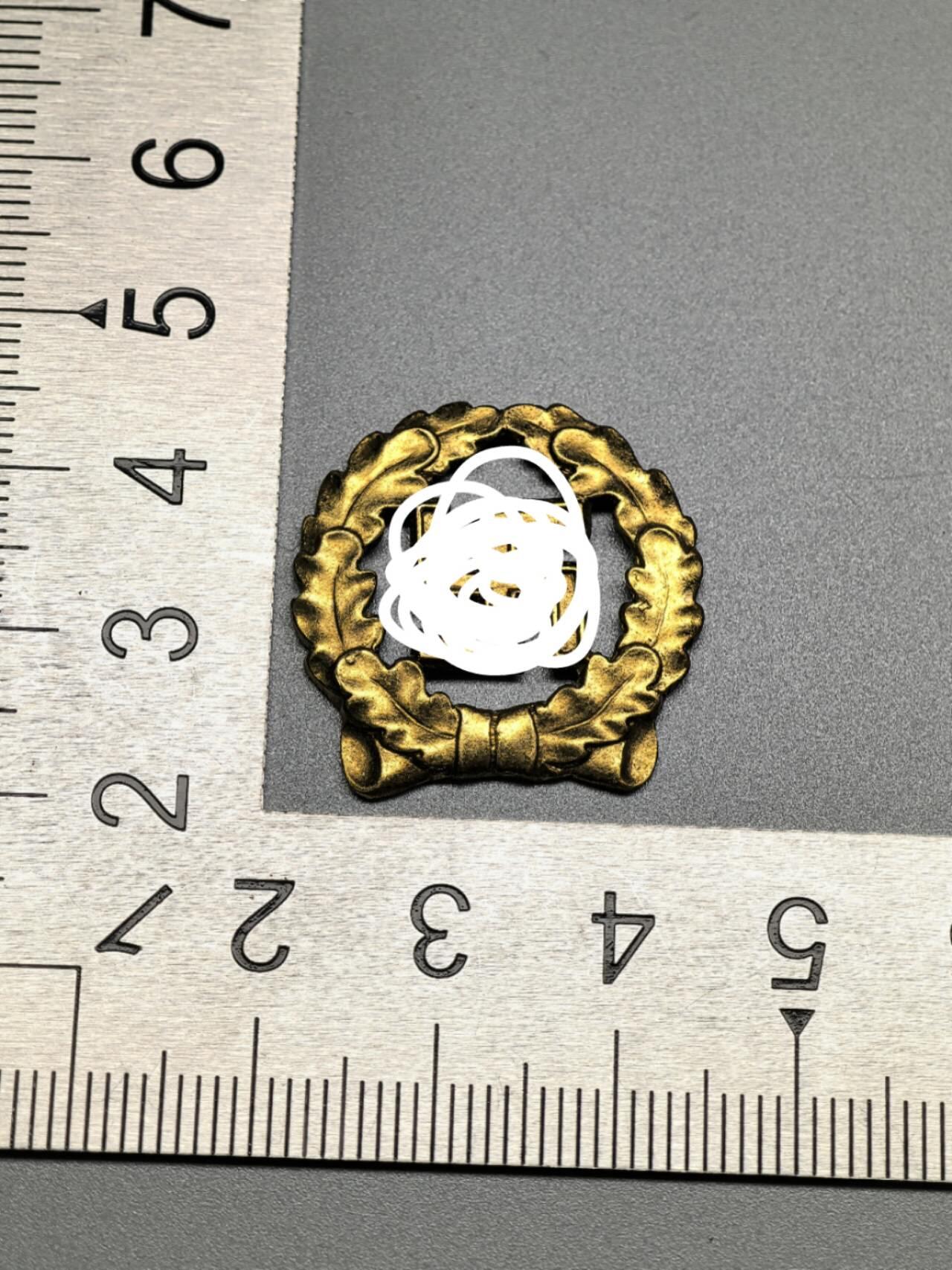 小驴勋章奖章收藏3月28日周六晚六点拍卖（珍爱和平，收藏战争，铭记历史，勿忘国耻，忠党爱国。有偿代拍，送拍规则在简介最后，参拍须阅读规则后再参拍，关系到运费包装发货时效真假辨别等关键信息，拍卖时不再发原图，看大图店主微信码在拍卖店铺介绍里） 现代工艺品 荣誉勋饰 非原品