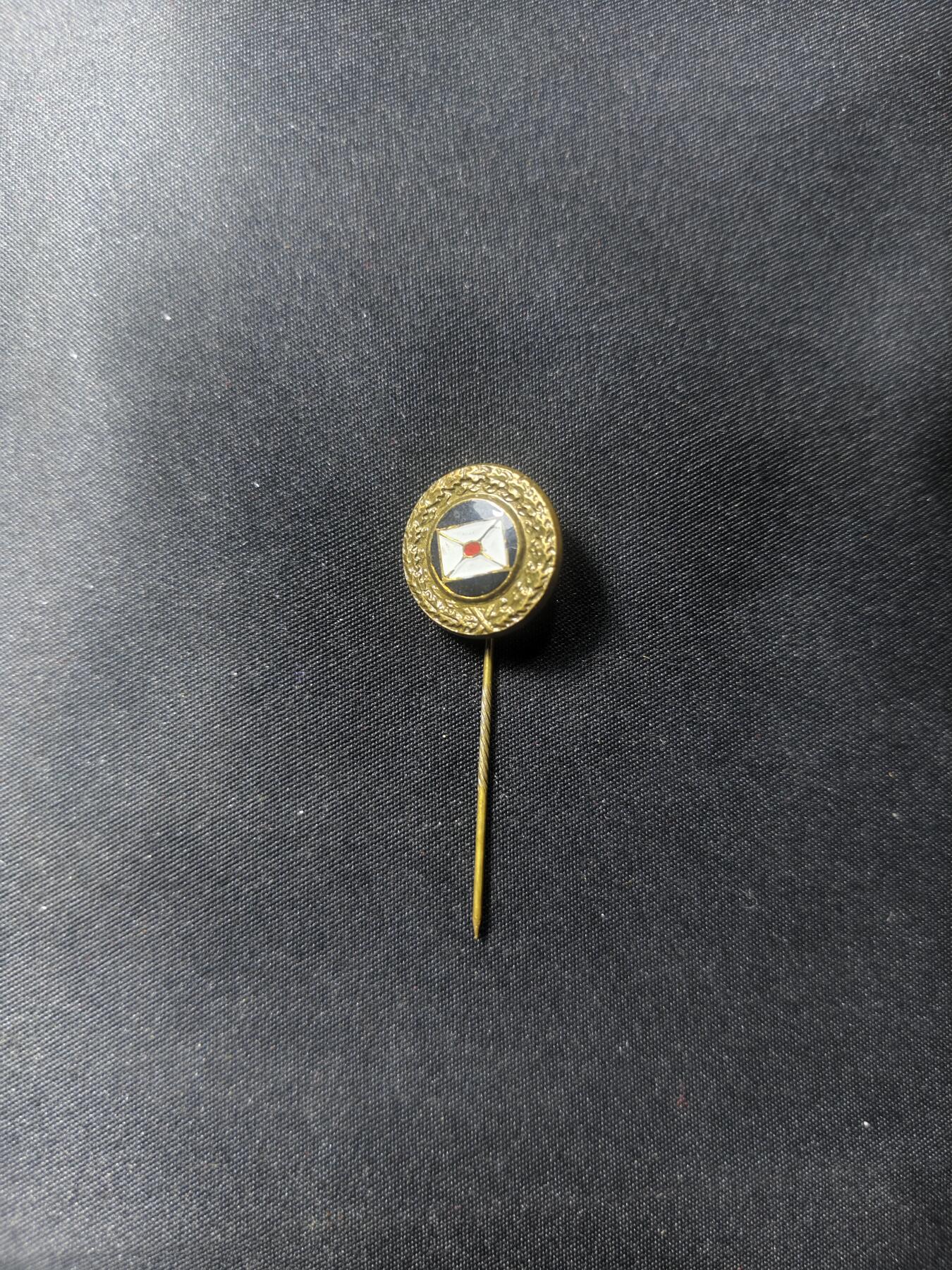 云宸嘉赏-勋臻文献佳藏优品精选场次（低佣 转发佣金红包） 帝德老兵荣誉军人证章--伍珀塔尔制造商A. Dommer打标 