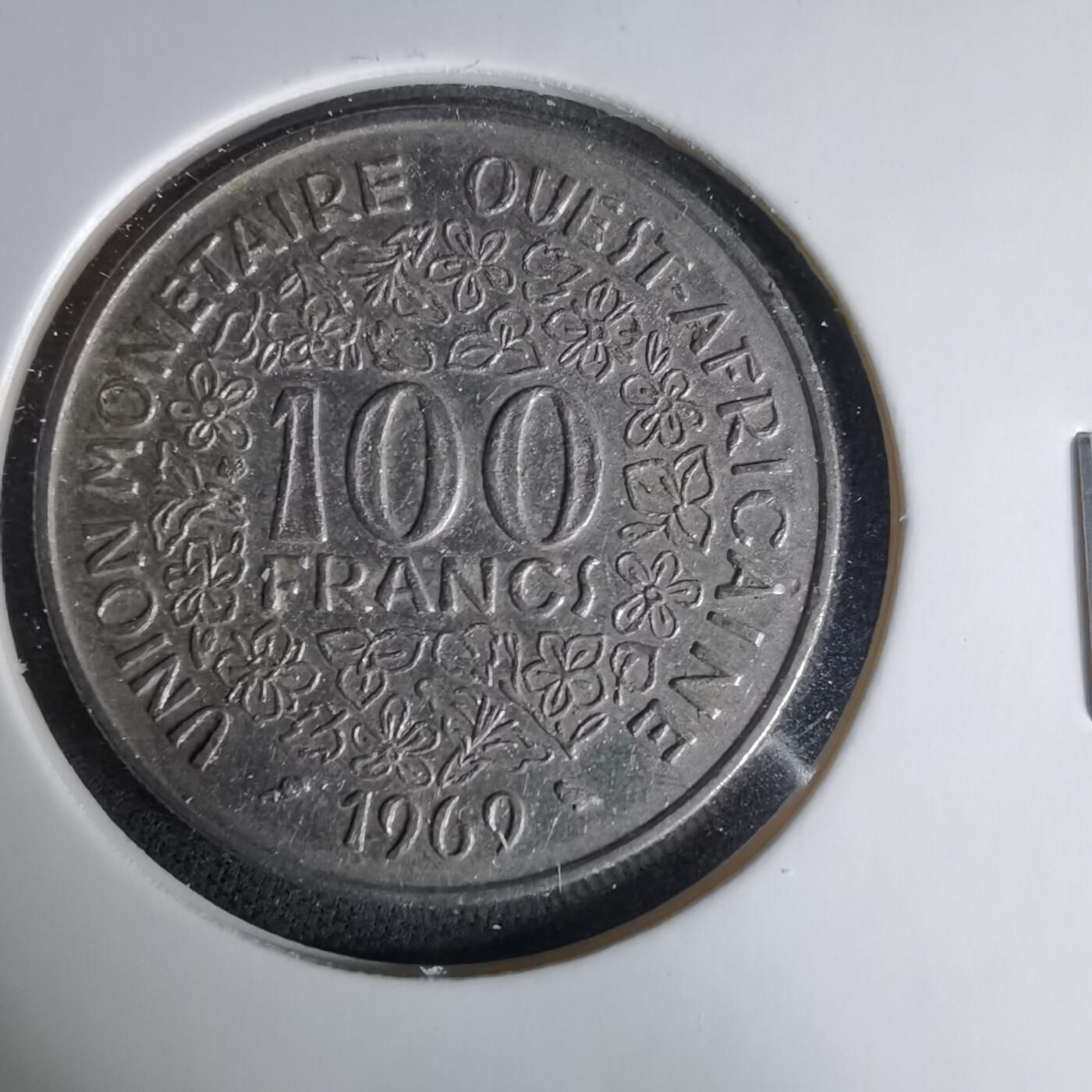 沼泽如烟--第1037场 西非1969年100法郎