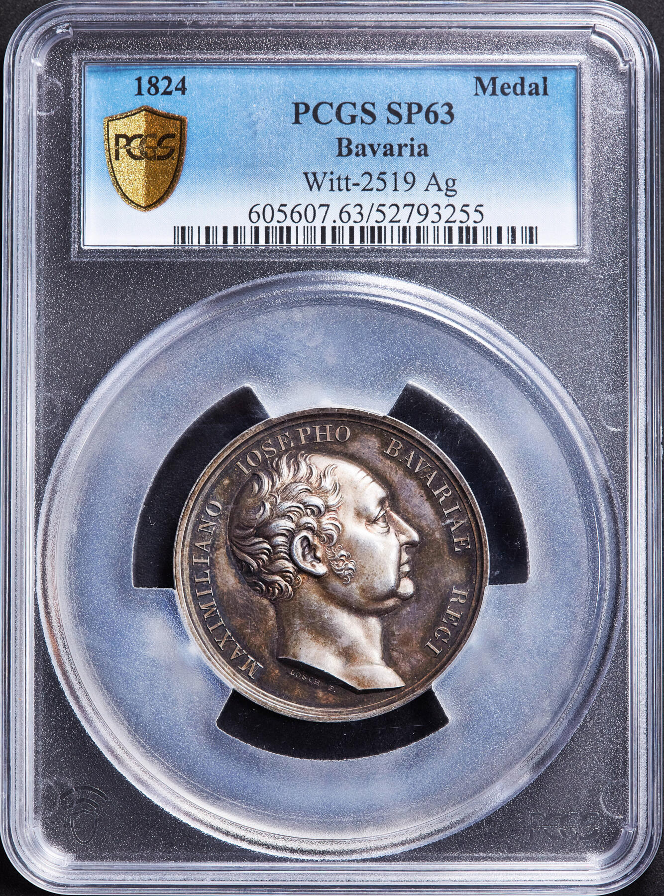【俄甄集藏】2026年(050)04-01星期三 晚 19:30 全场包邮 德国巴伐利亚1824年纪念国王马克西米利安一世·约瑟夫登基银禧大银章，PCGS SP63，高浮雕，类精制底板，五彩包浆，设计精美，雕刻家弗里德里希·洛施作品，直径：48mm，唯一冠军