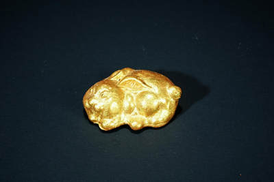 上海都达杂项专场六十九【全场包邮】 - 紫砂描金迷你兔茶宠摆件94-61