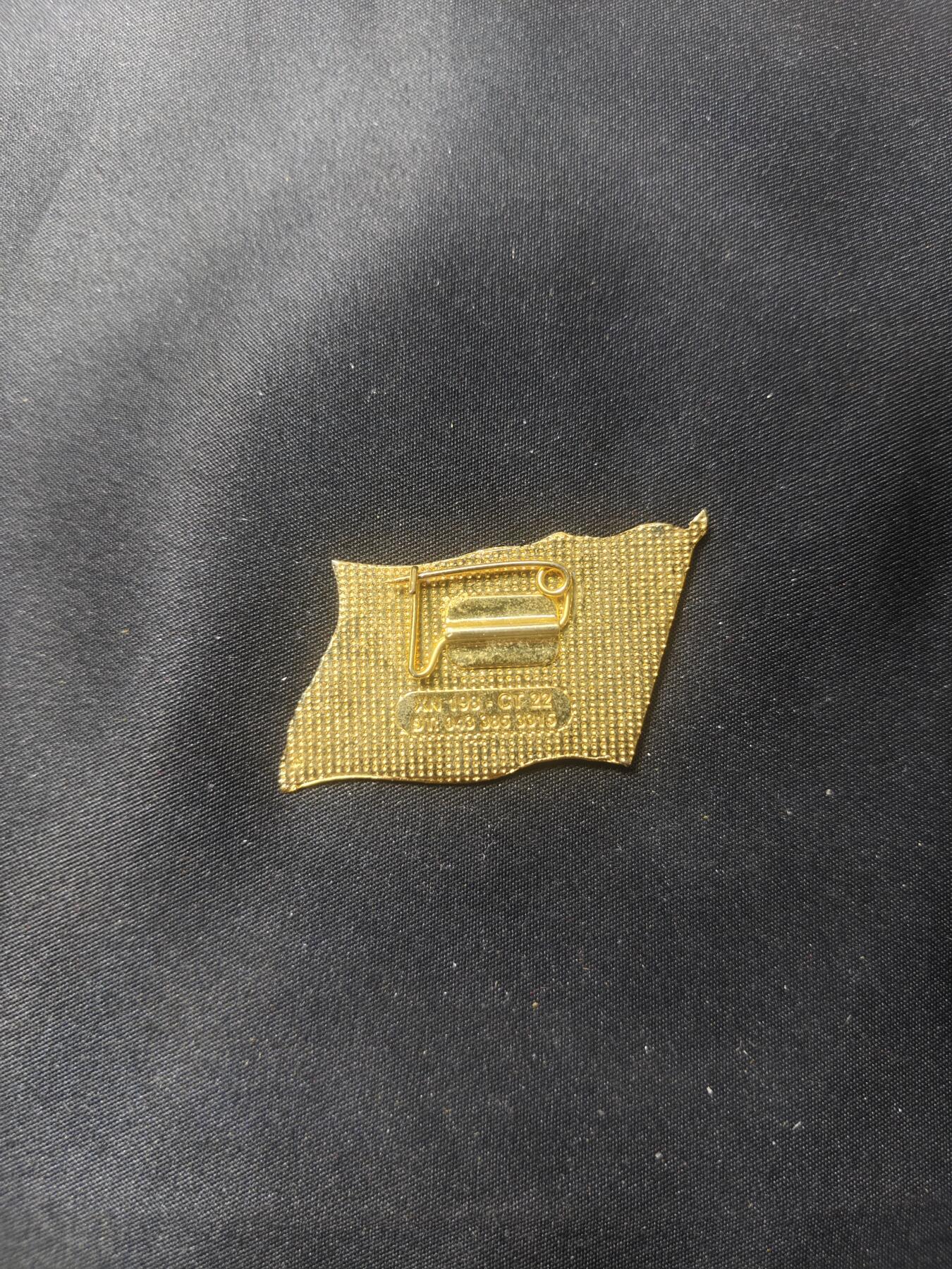 云宸嘉赏-勋臻文献佳藏优品精选场次（低佣 转发佣金红包） 越南人民共和国“32 股份公司党支部第十二次代表大会”代表证章