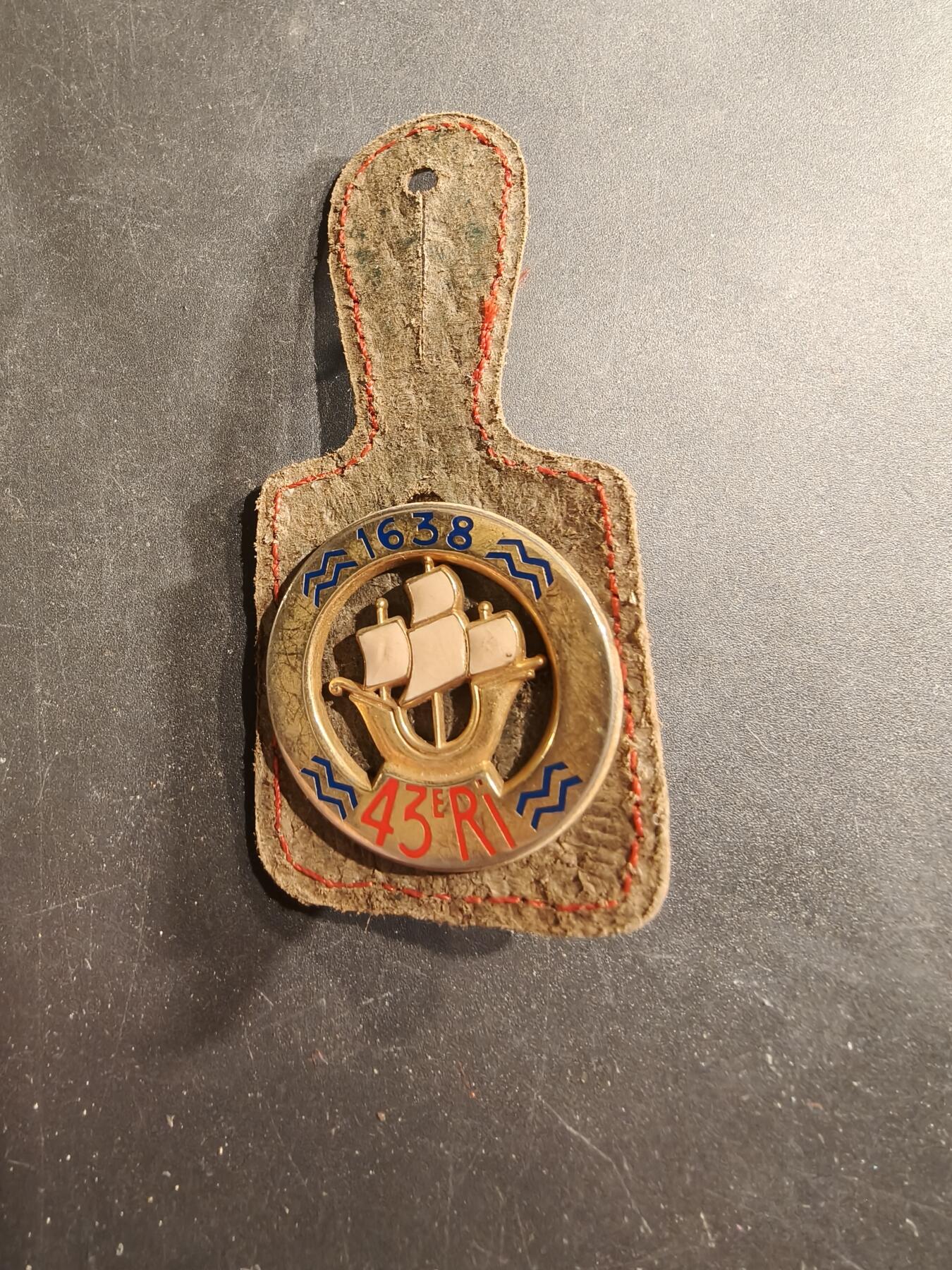老王徽章第190期 法国陆军第43步兵团证章     该部队为前身为1638年成立的法国陆军皇家舰船团