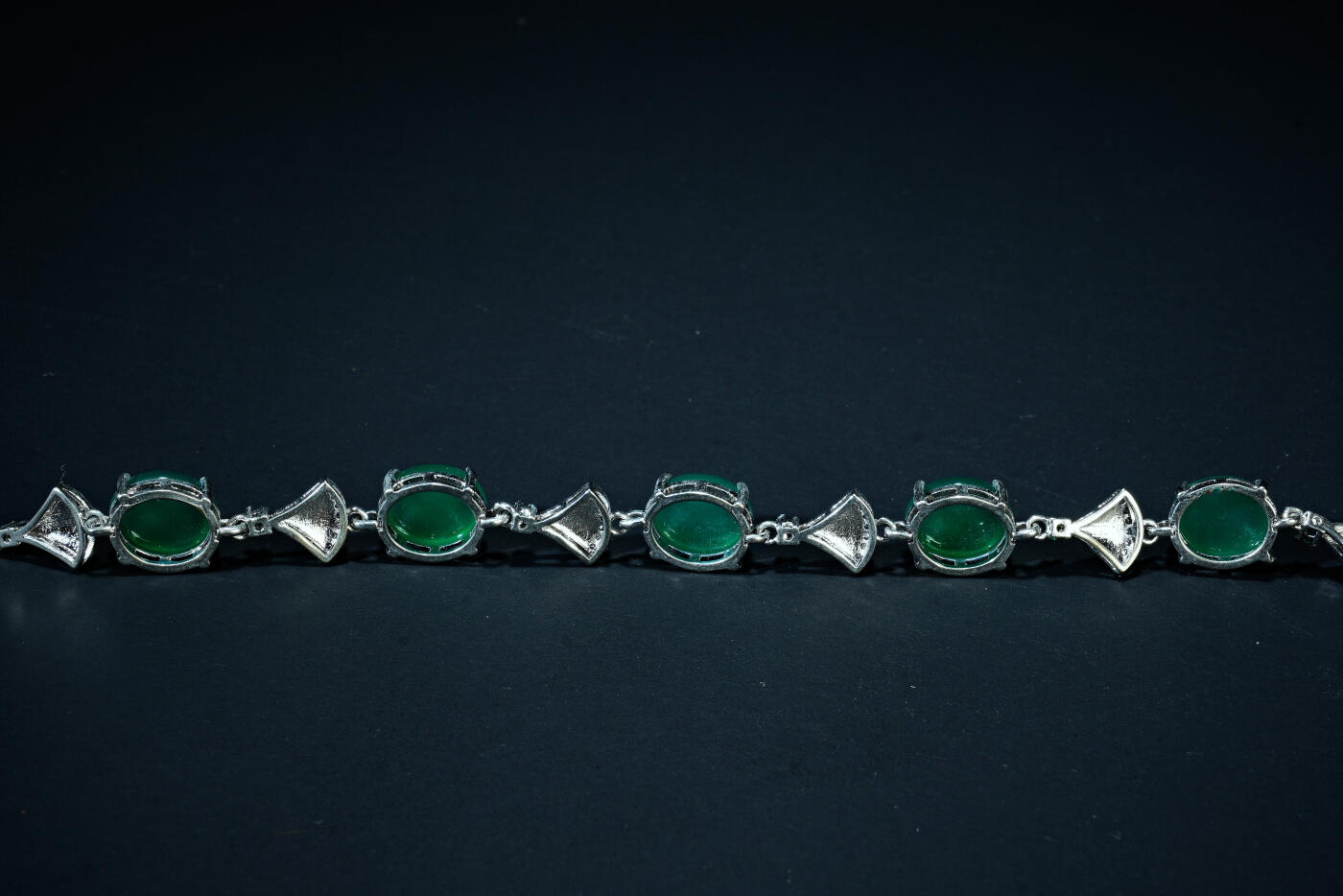 上海都达杂项专场六十九【全场包邮】 天然绿玛瑙 蛋面手链94-156