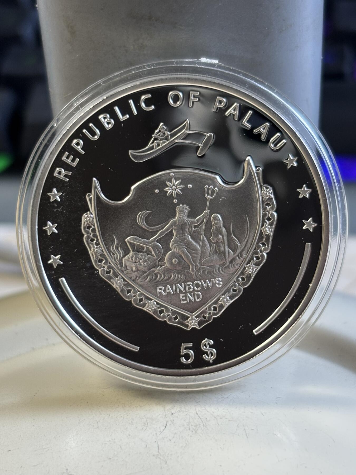 第194期拍卖 帕劳2011年泰迪熊镶嵌实体瑞士刺绣针织纪念银币带证书，25克，925银，有氧化