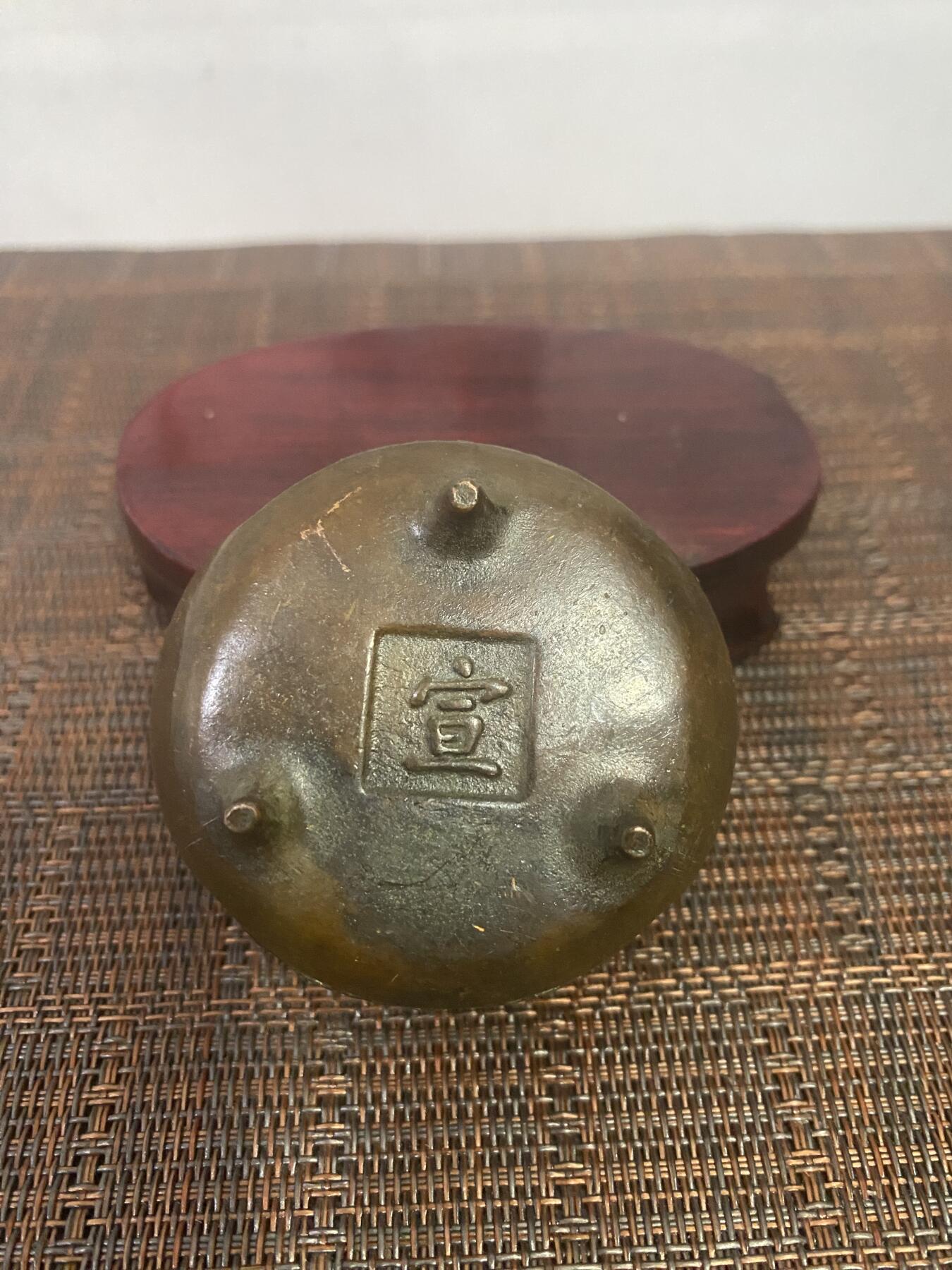 江南站杂件场 铜炉