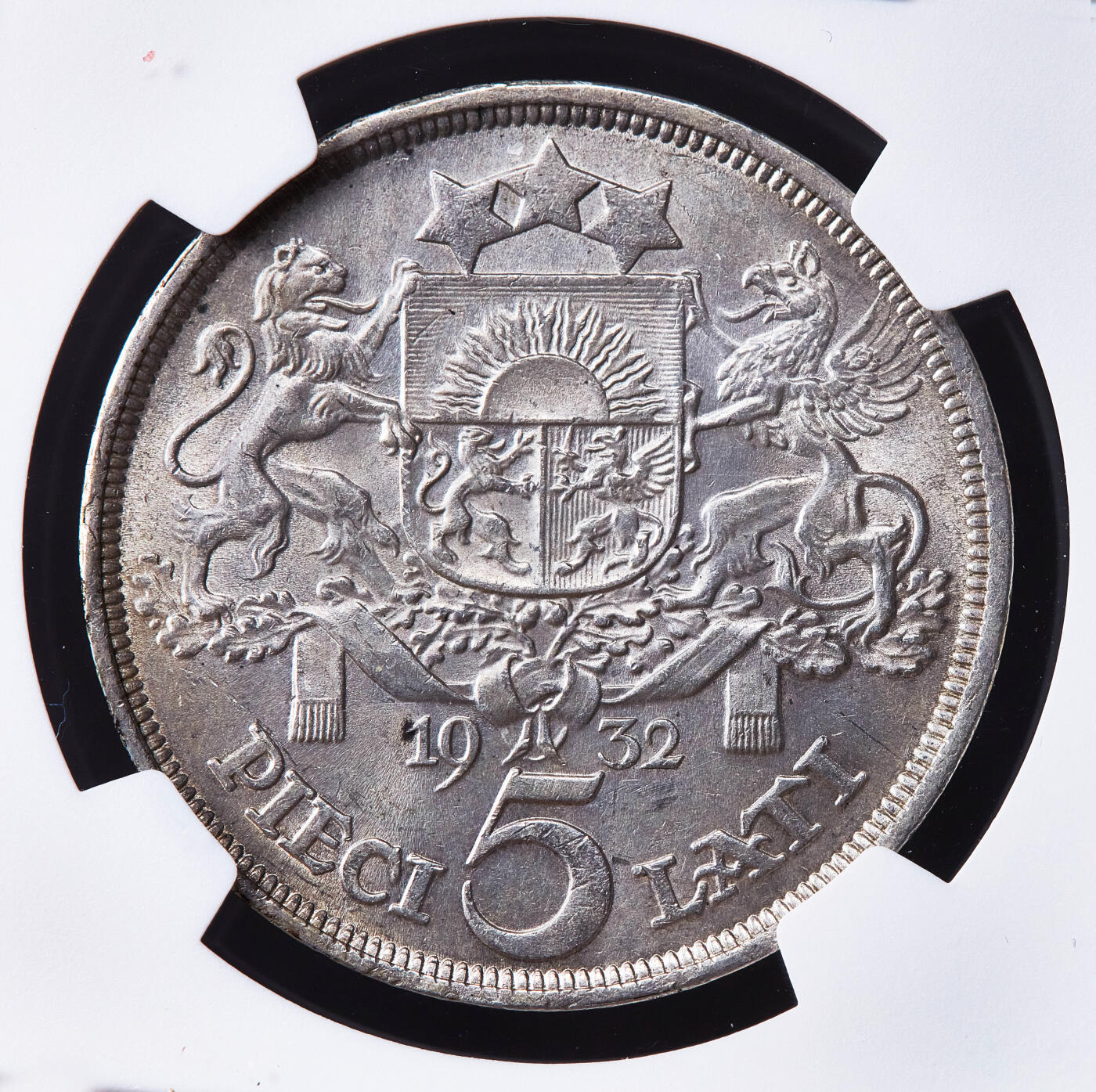 【俄甄集藏】2026年(050)04-01星期三 晚 19:30 全场包邮 拉脱维亚1932年女神版5拉特大银币，NGC MS62，原味状态，原光品相，末年份