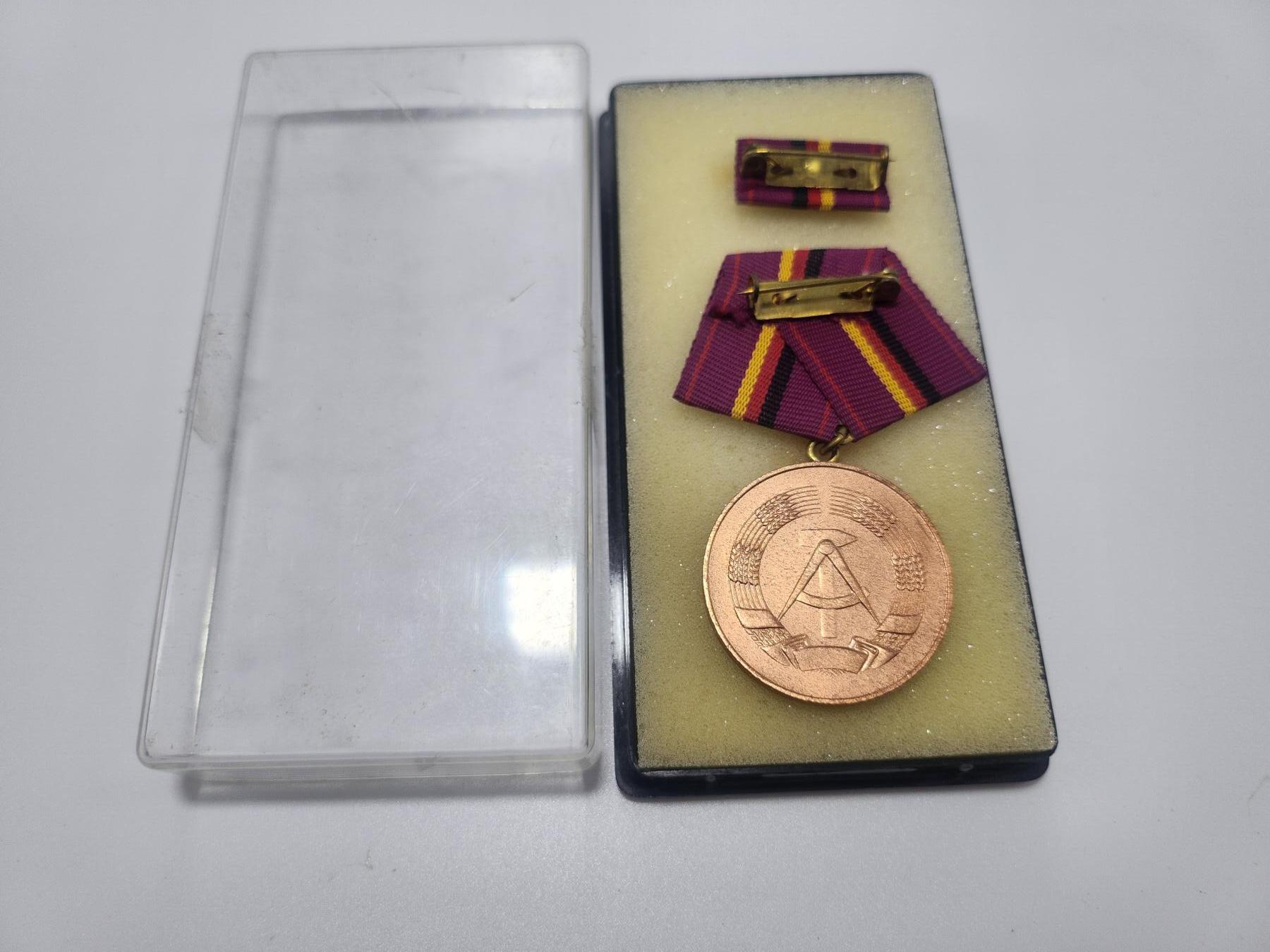 南水社第4次拍卖  民主德国铜级民防部队功绩奖章 完好带盒略