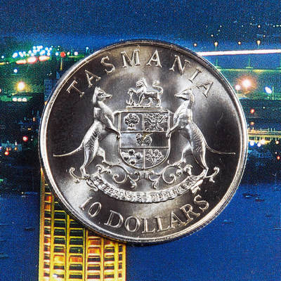 【俄甄集藏】2026年(050)04-01星期三 晚 19:30 全场包邮 - 澳大利亚1991年行政区系列-塔斯马尼亚州10元册装银币，带证，重20克，925银，发行量26150枚