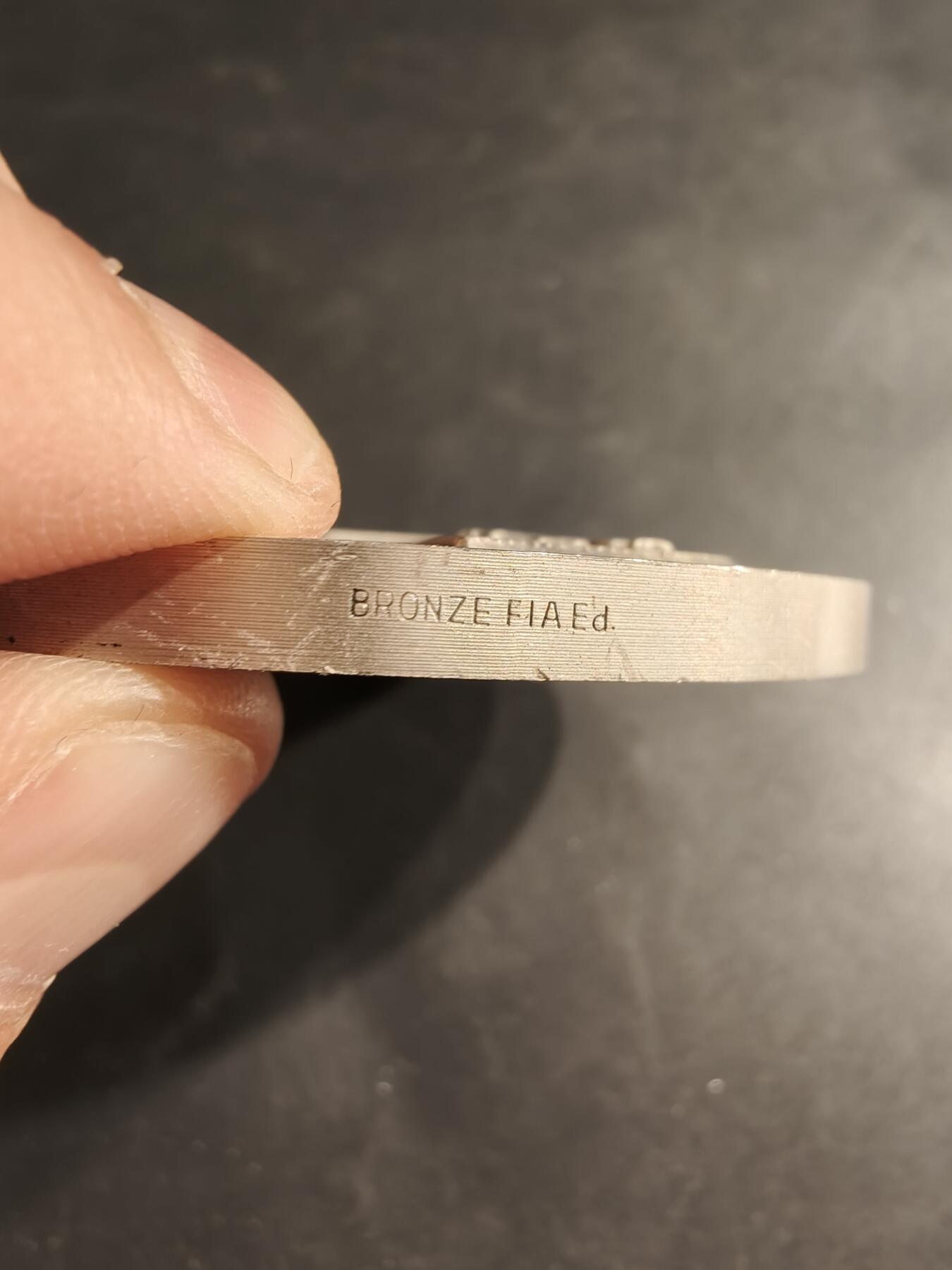 老王徽章第190期 法国陆军第5军区镀银大铜章     直径72mm    重量194.6g