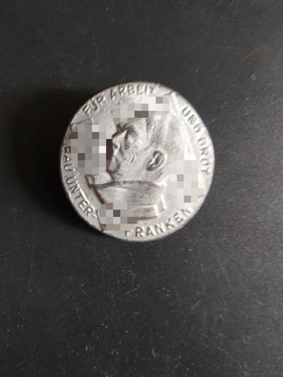 老王徽章第190期 - 德三“为工作与面包，下弗兰肯地区”口号证章