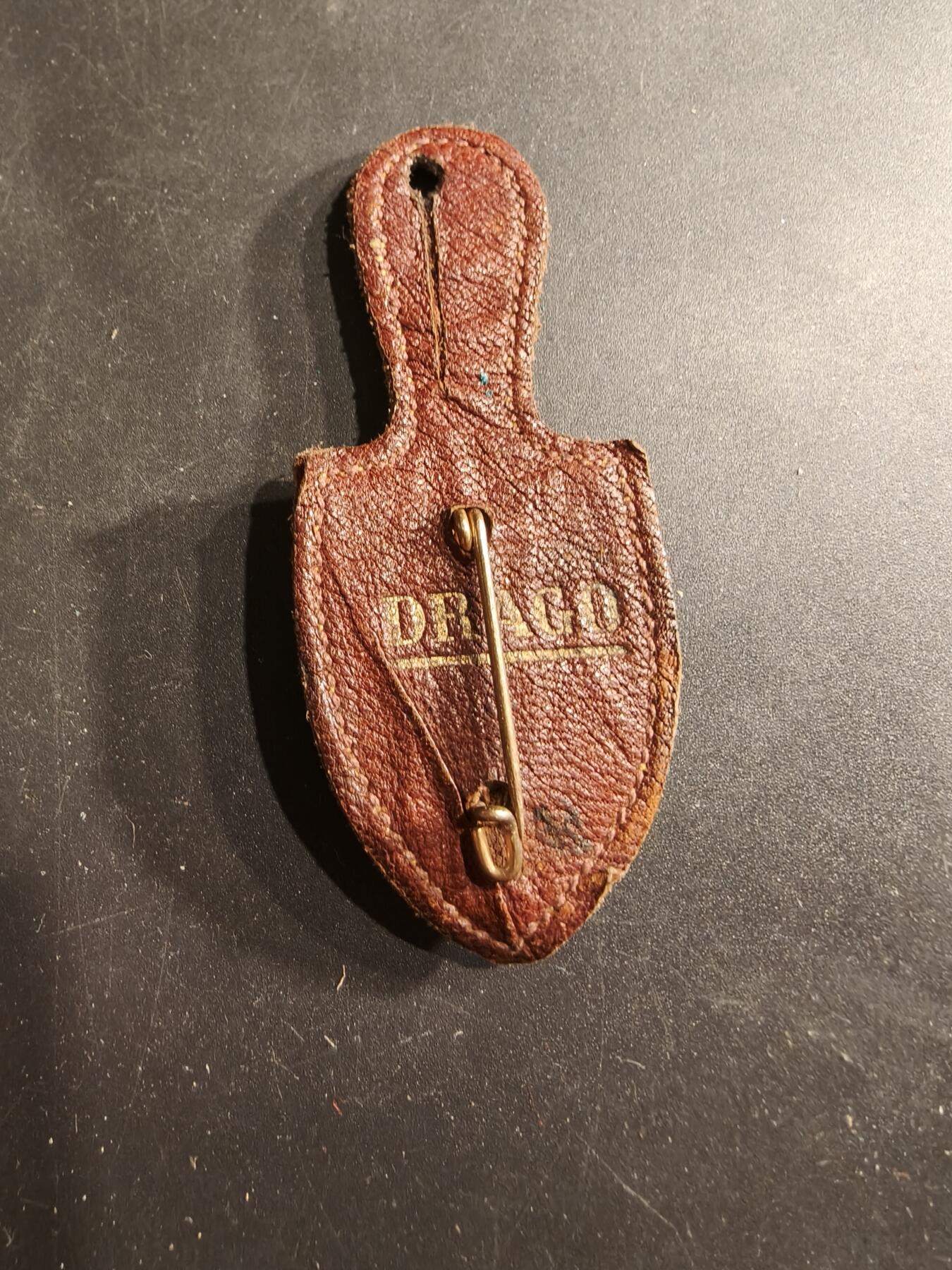 老王徽章第190期 法国陆军第6胸甲骑兵团证章