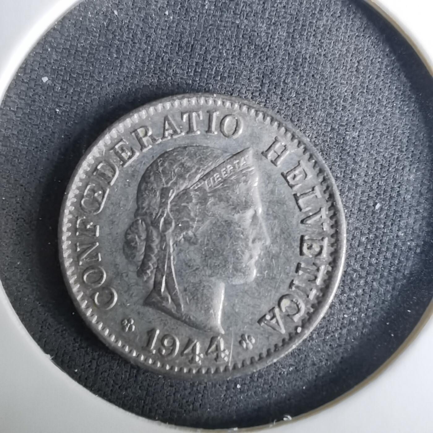 沼泽如烟--第1037场 瑞士1944年5生丁