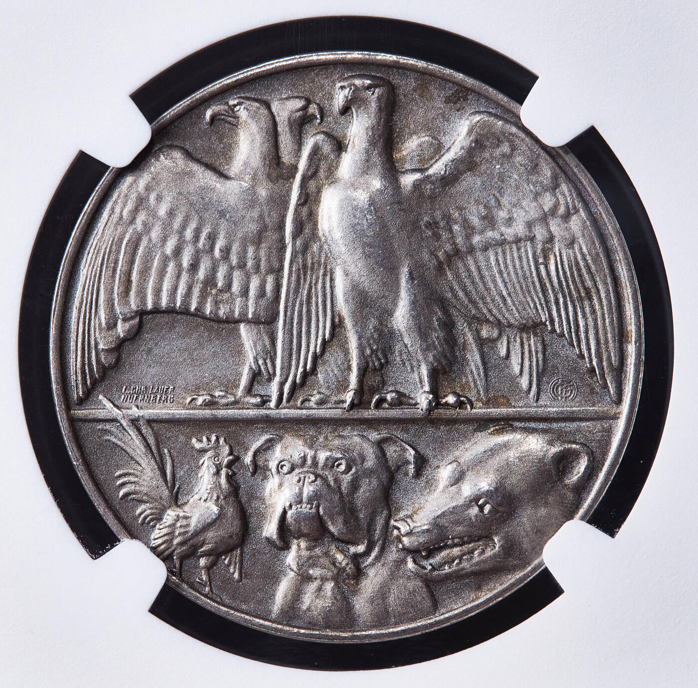 【俄甄集藏】2026年(050)04-01星期三 晚 19:30 全场包邮 德国1914年纪念一战同盟国与协约国开战纪念银章，NGC MS64，双鹰大战鸡狗熊，磨砂工艺，名誉品种，黄油彩原味包浆