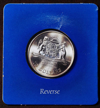 【俄甄集藏】2026年(050)04-01星期三 晚 19:30 全场包邮 - 澳大利亚1987年行政区系列-新南威尔士州10元册装银币，带证，重20克，925银，发行量55000枚