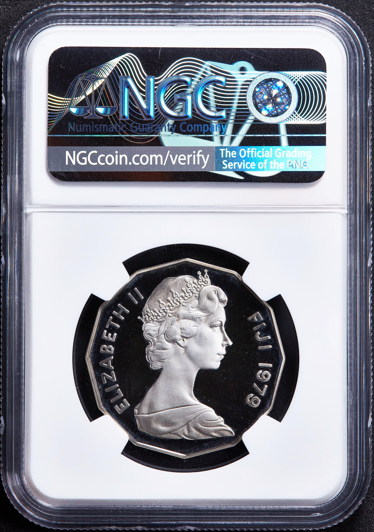 【俄甄集藏】2026年(050)04-01星期三 晚 19:30 全场包邮 斐济1979年FAO粮农组织50分精制纪念币，NGC PF67UC，发行量6004枚，稀少品种