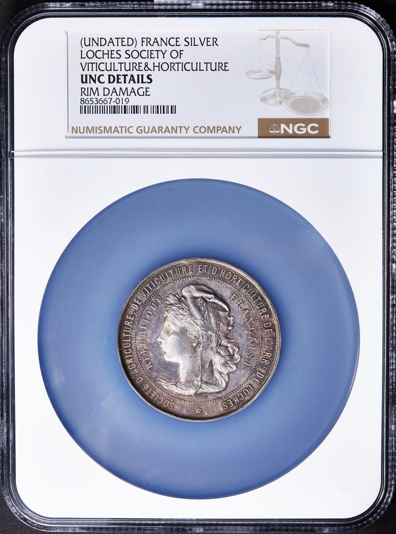 【俄甄集藏】2026年(050)04-01星期三 晚 19:30 全场包邮 法国19世纪玛丽安娜月桂叶冠少见头像版纪念洛什农业、葡萄种植与园艺协会表彰大银章，NGC UNCD，直径：52mm，原味五彩老包浆，高浮雕，少见品种