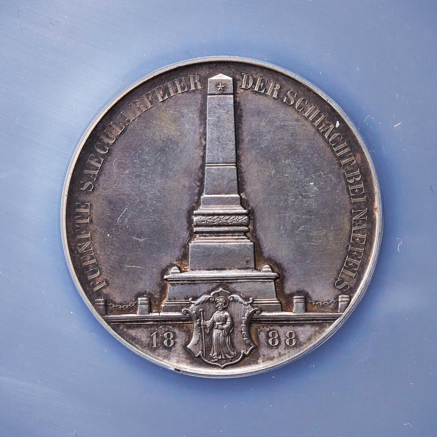 【俄甄集藏】2026年(050)04-01星期三 晚 19:30 全场包邮 瑞士1888年纪念反抗奥地利格拉鲁斯战役500周年大银章，NGC UNCD，直径：46mm，原味老包浆，雕刻家夏尔·比勒作品，名誉品种