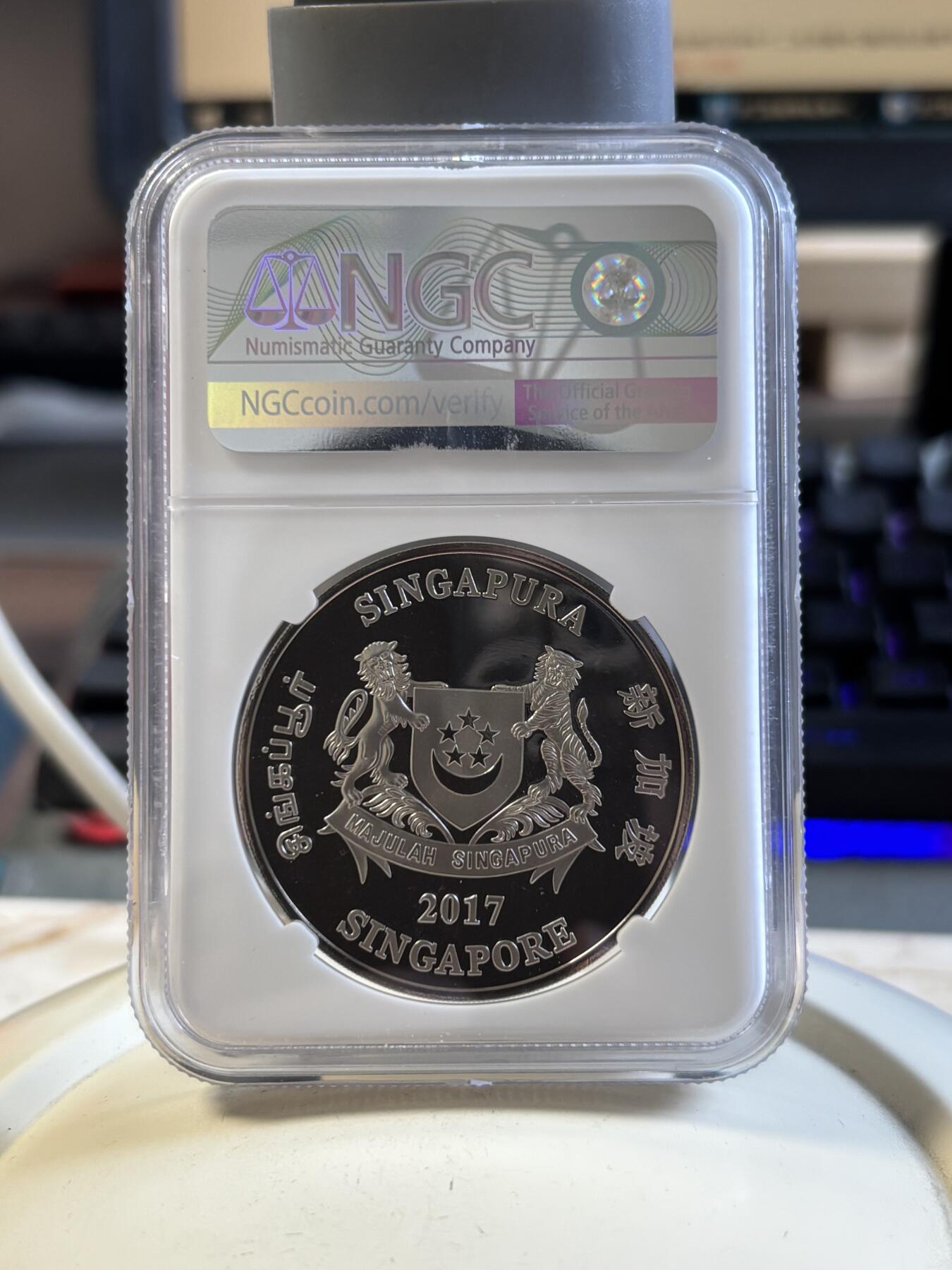 第194期拍卖 新加坡2017年十二生肖鸡年铜镍纪念币NGC-PF69带盒证书