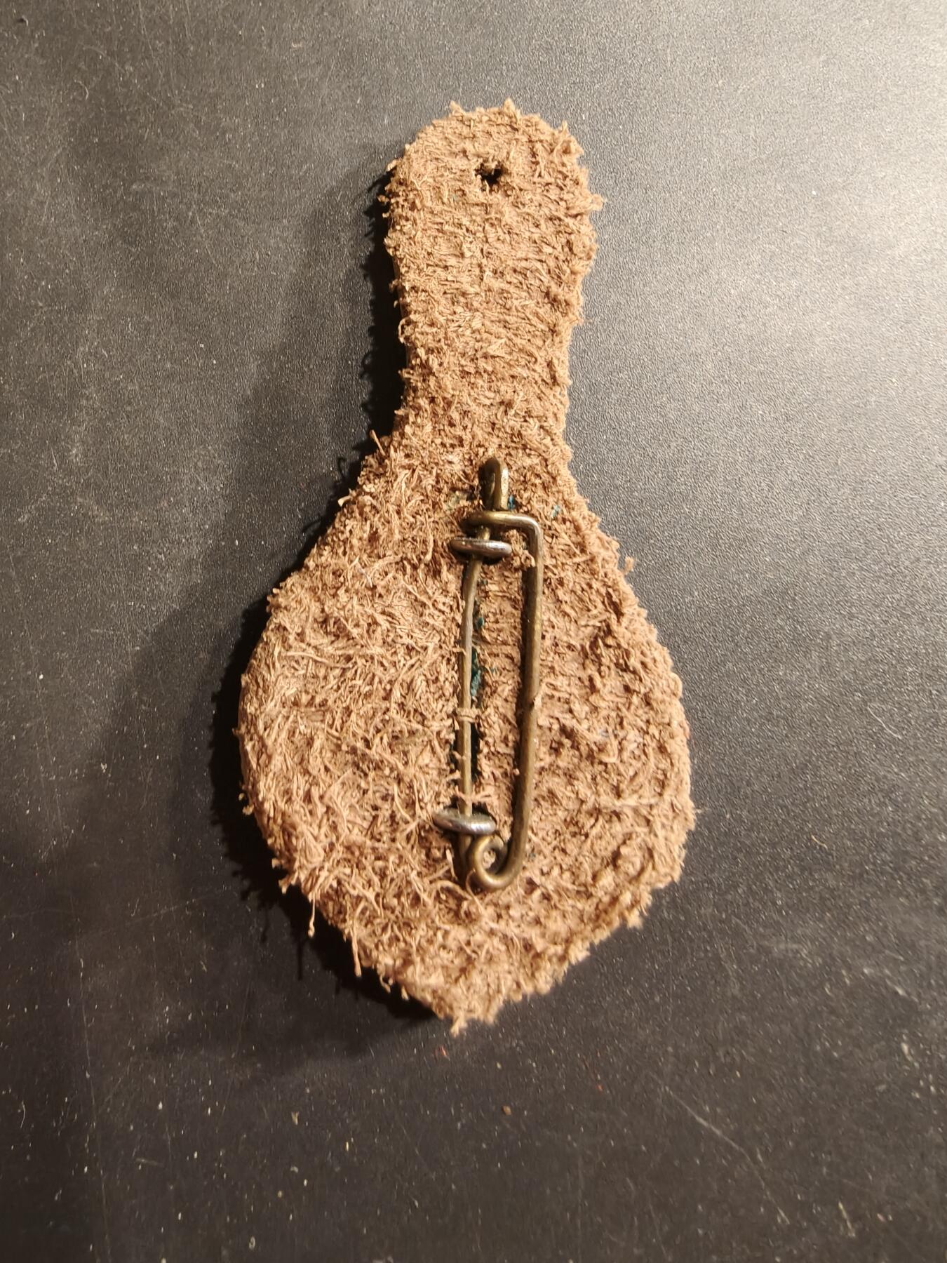 老王徽章第190期 法国海军陆战队第22步兵团证章     第22海军陆战步兵团主要驻扎在法国的昂古莱姆，该部队前身为第22殖民步兵团，曾参与过包括法越战争在内的多次军事行动