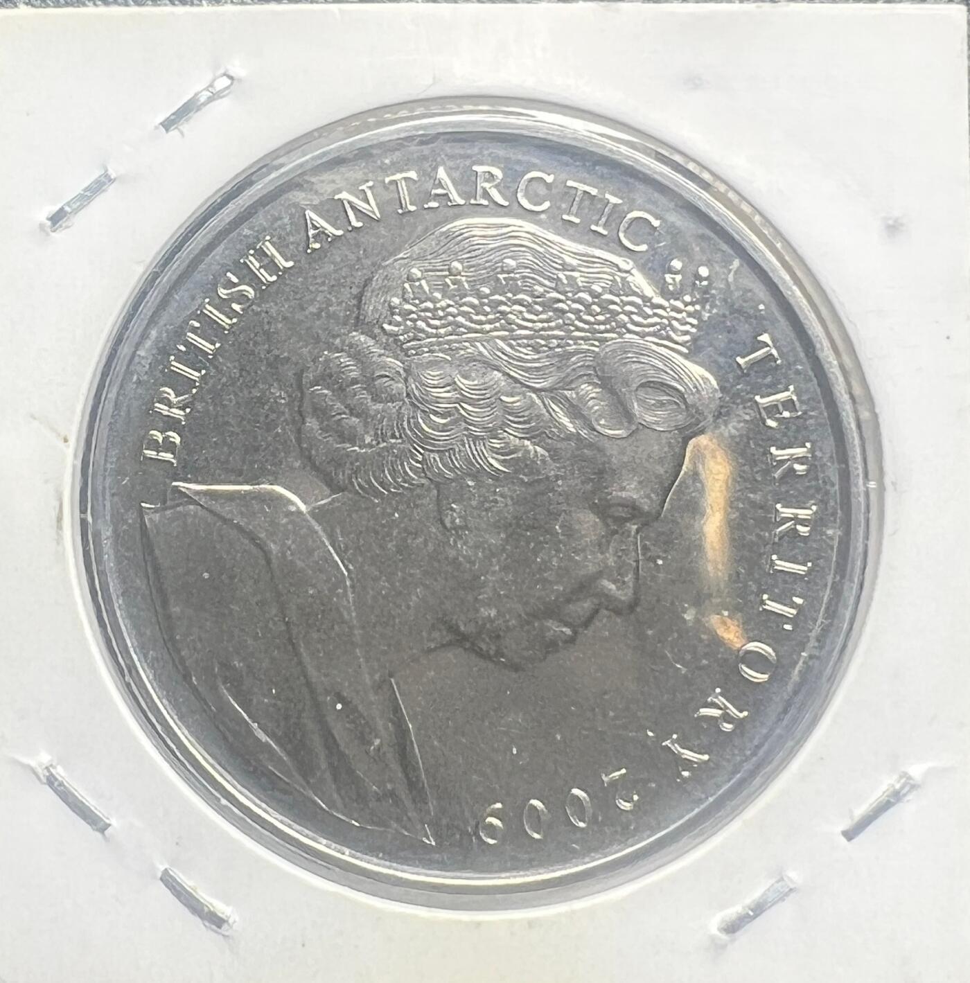 2009 年英属南极领地南极条约 50 周年 2 镑纪念币 南极动物 伊丽莎白二世