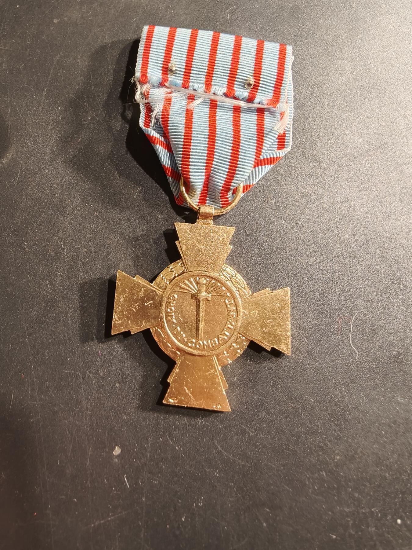 老王徽章第190期 法国战斗十字奖章