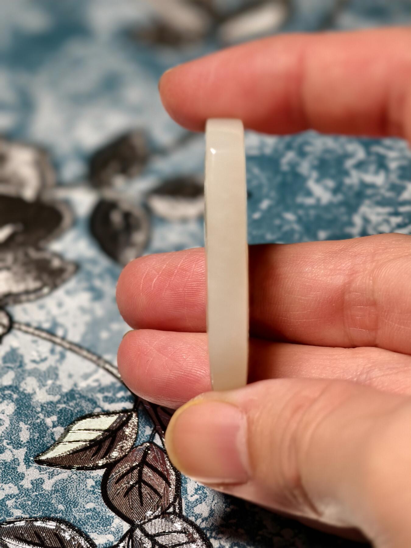 抚柳草堂-第二十期章牌钱币  奖章勋章免佣最后一期 满百包邮 放漏专场 和田玉牌子 手工雕刻细腻柔润 油性好白度高 打光无结构 尺寸47.5*30.2mm 厚7.3mm  高端品质  假一赔十