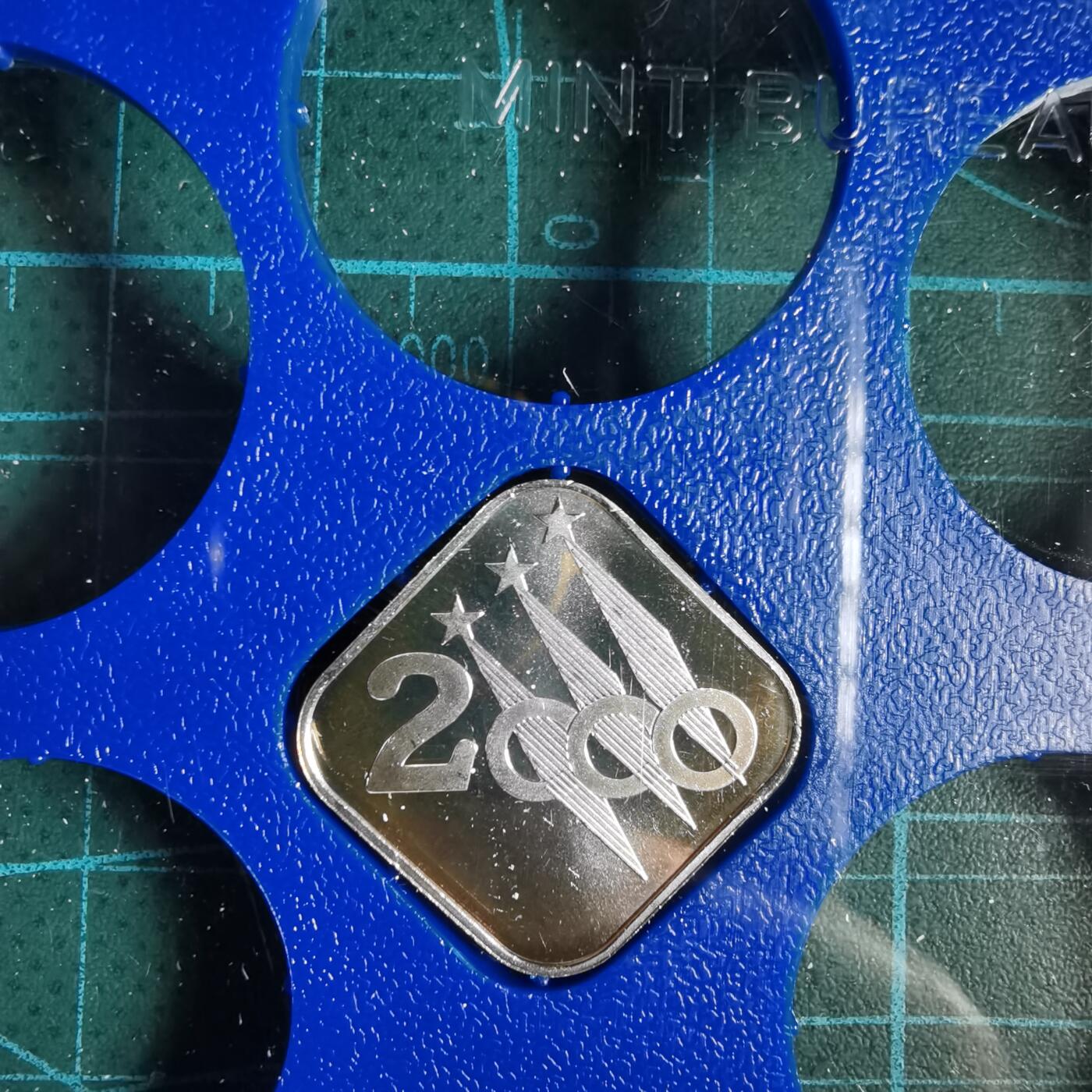 沼泽如烟--第1034场 2000年银章4.3克纯银带原盒