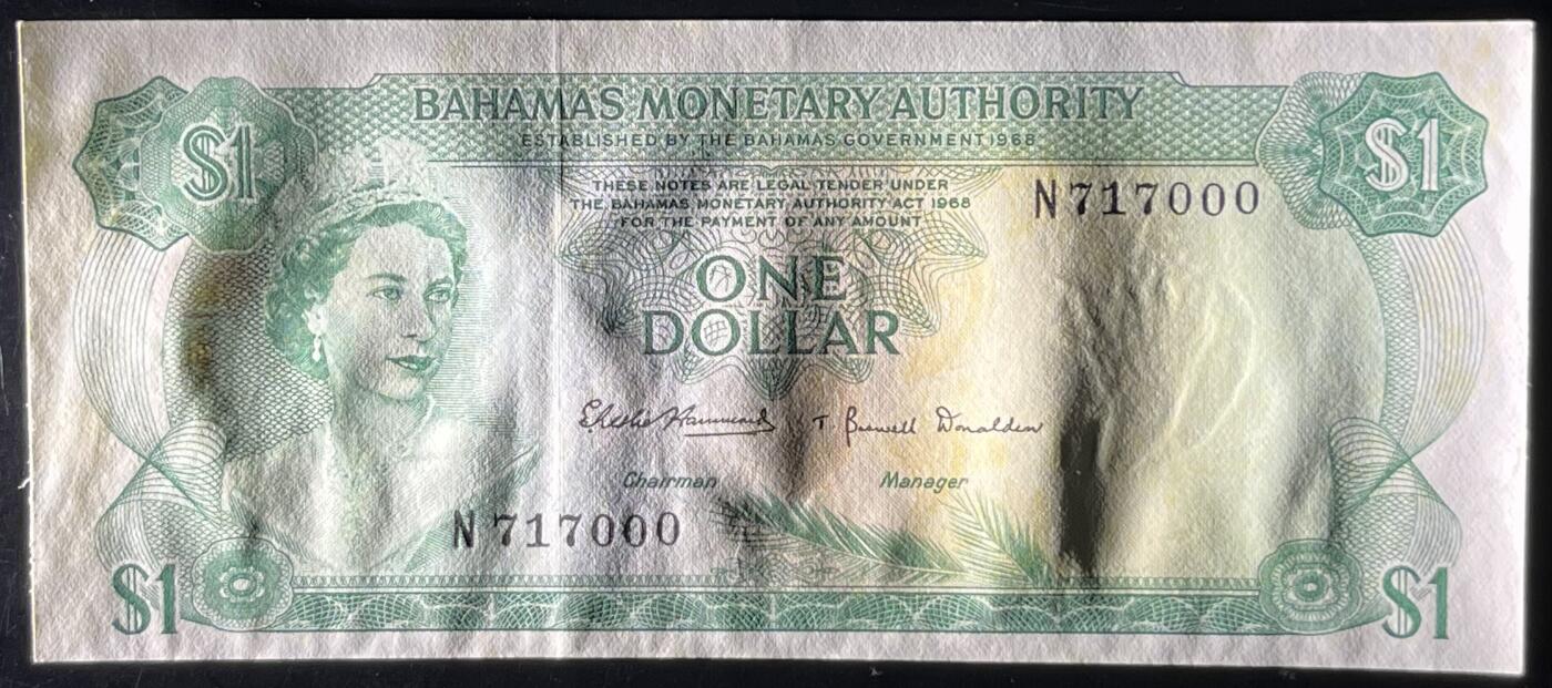 小福收藏拍卖第203期 裸钞场 本期有多张豹子号靓号 仅发行1000枚亚克力砖封蒙古20000图格里克帝国800周年纪念钞 瑞士200法郎 百慕大样钞洋葱冠全套 巴林首版大全套 卡塔尔四张套 越南 保加利亚 马其顿等多国精美纸币 巴哈马 1968年 1元 彩背 数3 豹子号000 有黄 unc-