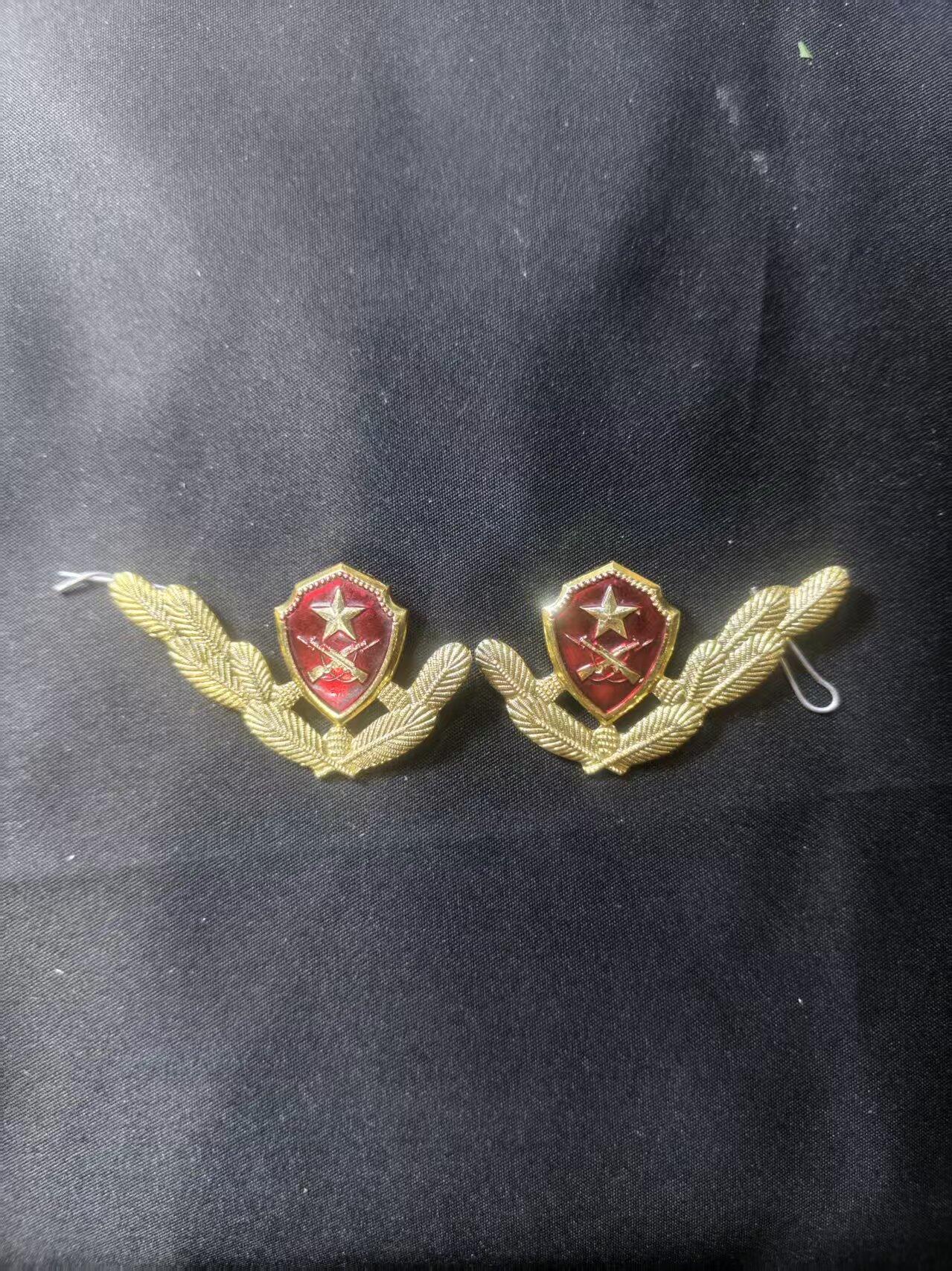 云宸嘉赏-勋臻文献佳藏优品精选场次（低佣 转发佣金红包） su-M83式早期五条扎线领章 