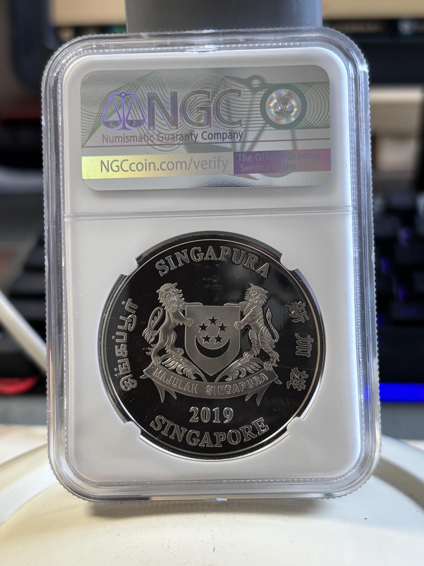 第194期拍卖 新加坡2019年十二生肖猪年铜镍纪念币NGC-PF69带盒证书