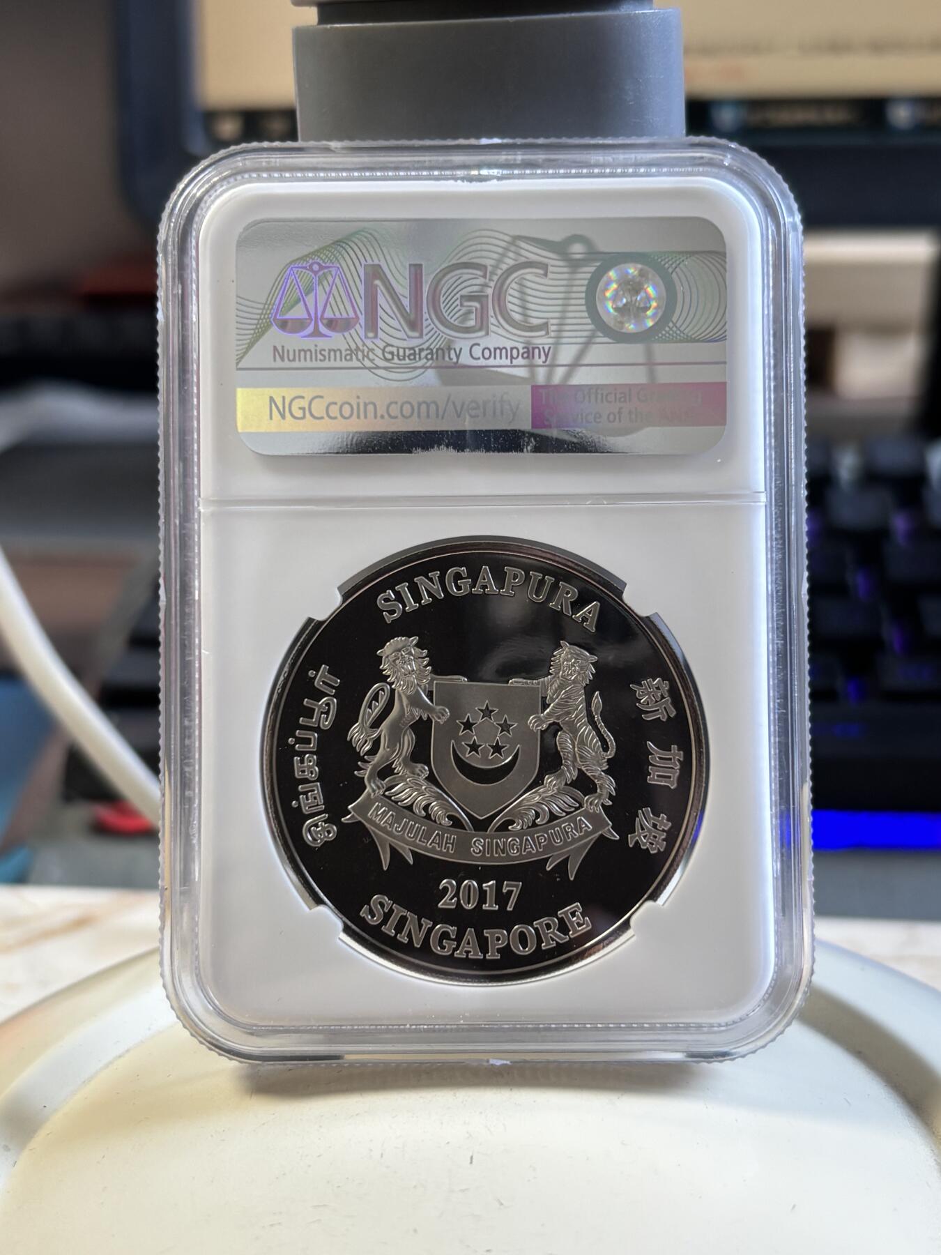 第194期拍卖 新加坡2017年十二生肖鸡年铜镍纪念币NGC-PF69带盒证书