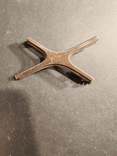 老王徽章第190期 - 法国胸针    螃蟹银标    6.8g