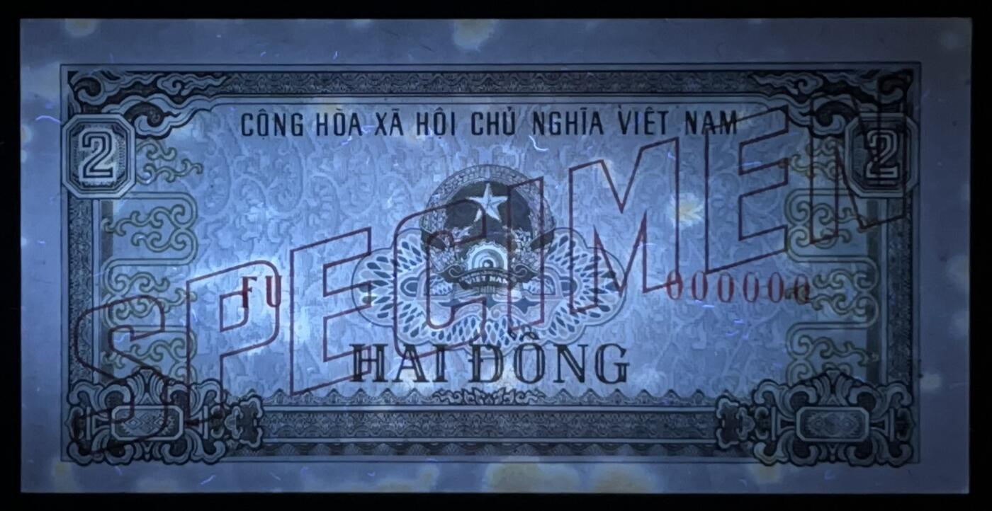 小福收藏拍卖第203期 裸钞场 本期有多张豹子号靓号 仅发行1000枚亚克力砖封蒙古20000图格里克帝国800周年纪念钞 瑞士200法郎 百慕大样钞洋葱冠全套 巴林首版大全套 卡塔尔四张套 越南 保加利亚 马其顿等多国精美纸币