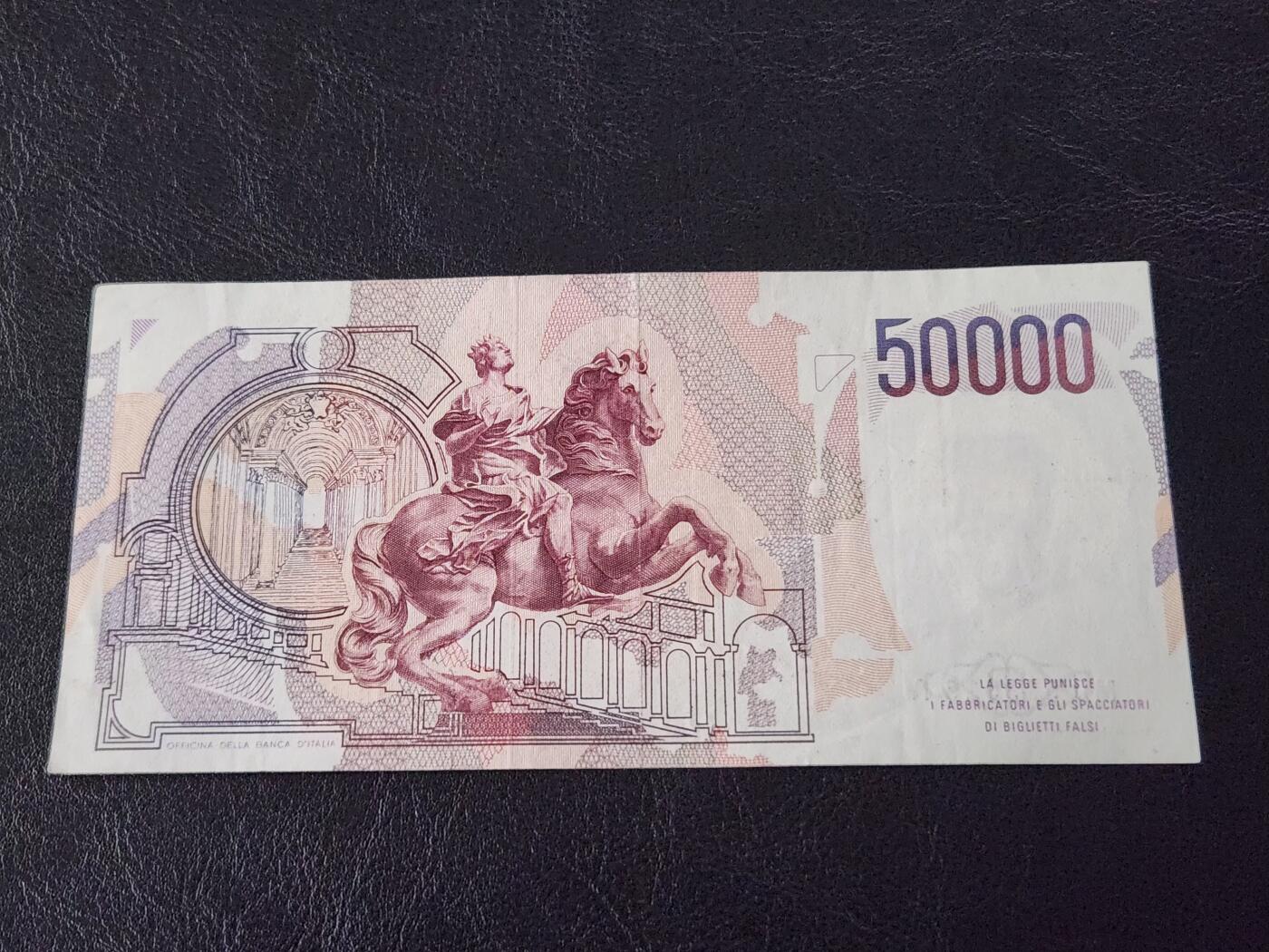 3月28号晚上8点 外国纸币自动截拍第47场 意大利50000极美品