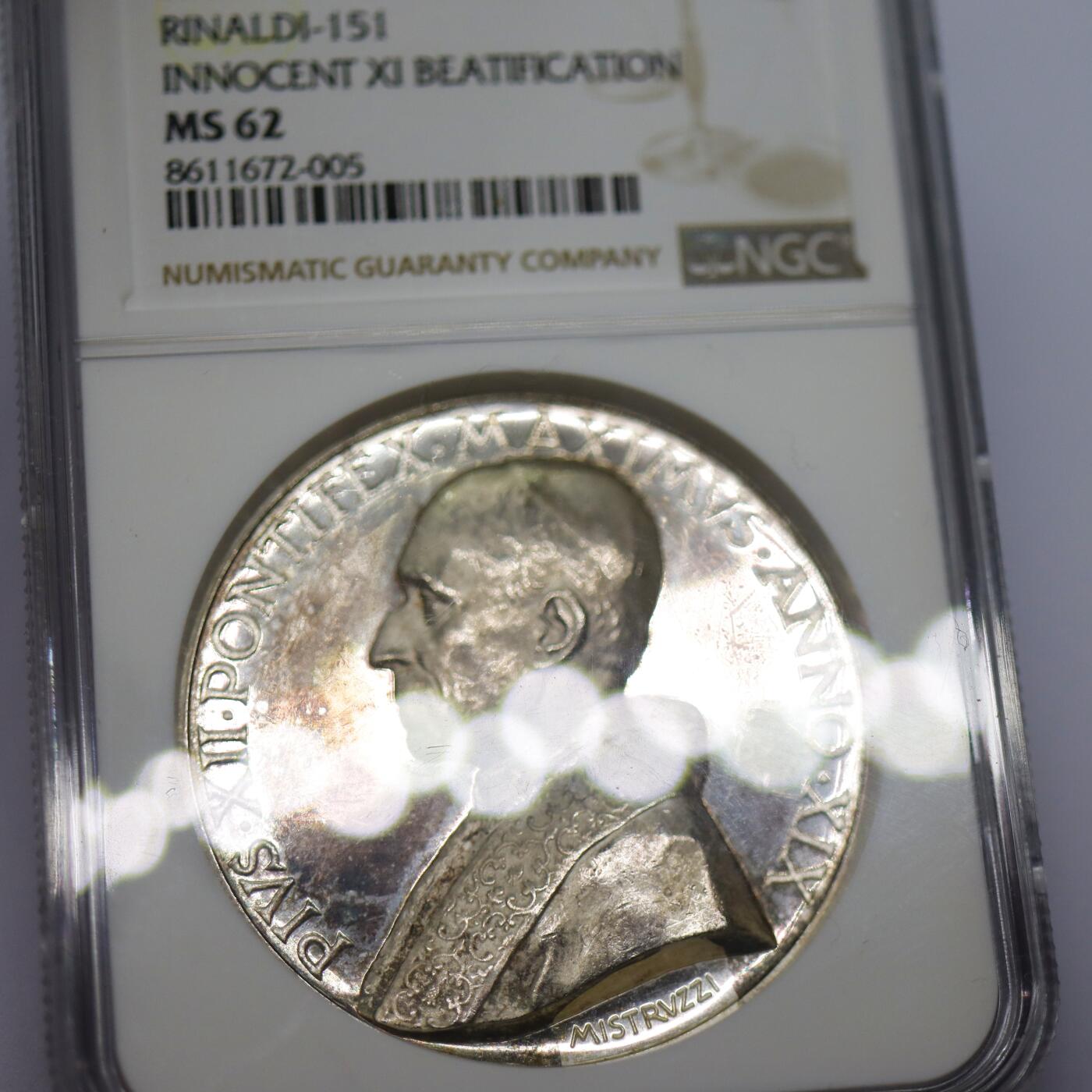 观钱 近现代机制币拍卖No.006（全场顺丰包邮，不区分偏远地区）  1957 年梵蒂冈庇护十二世《因诺森特十一世宣福礼》纪念大银章（NGC MS62）底板带彩，NGC加厚盒