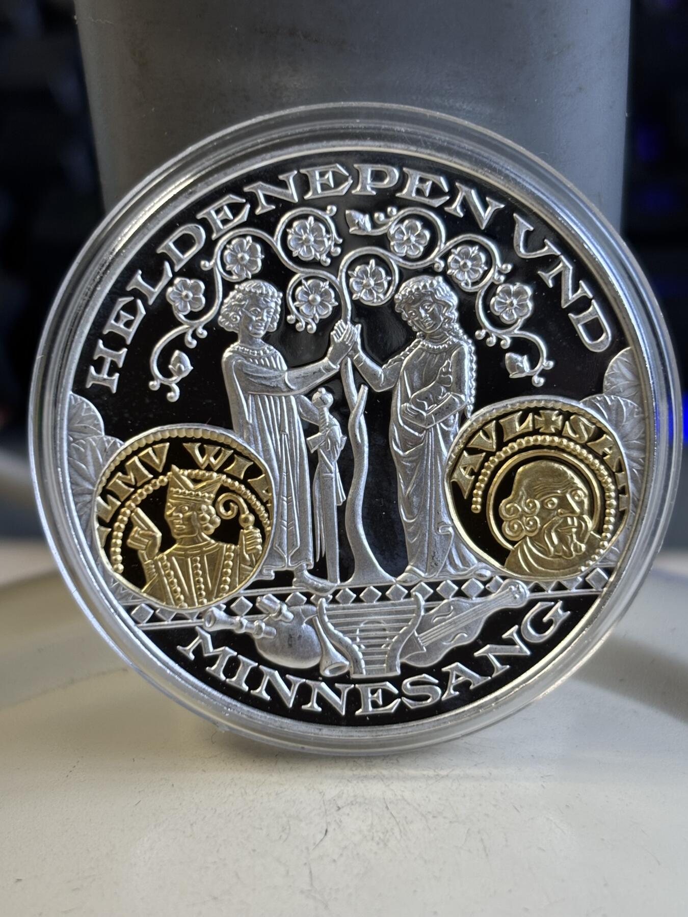 第194期拍卖 欧洲币章德国人物镀金纪念银章，20克，999银镀金，