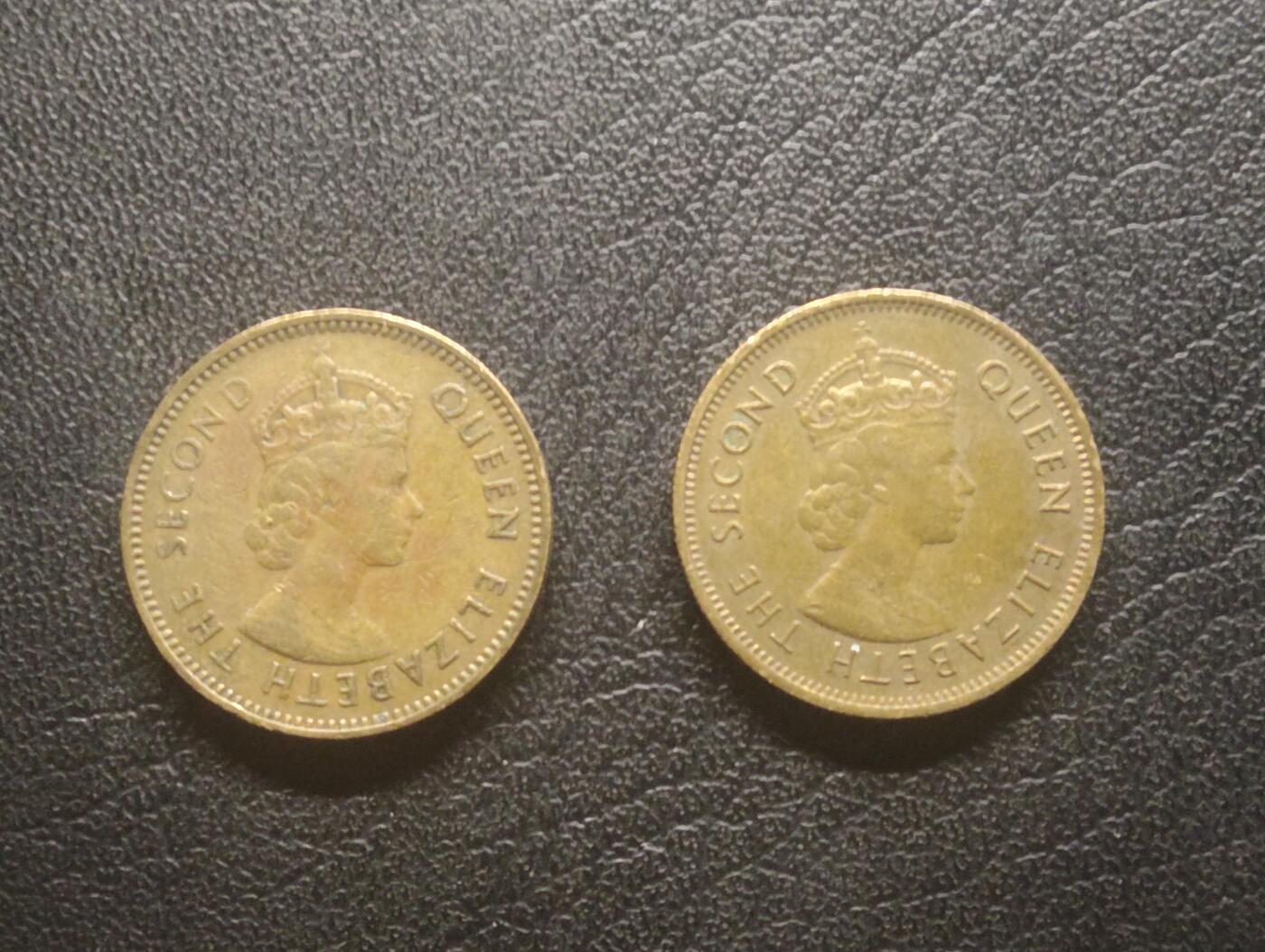 荟藏特别场次第十三期——“社长的硬币堆 精品场次” 香港大一毫两枚，夹心边版+实心边版，尖顶冠女王