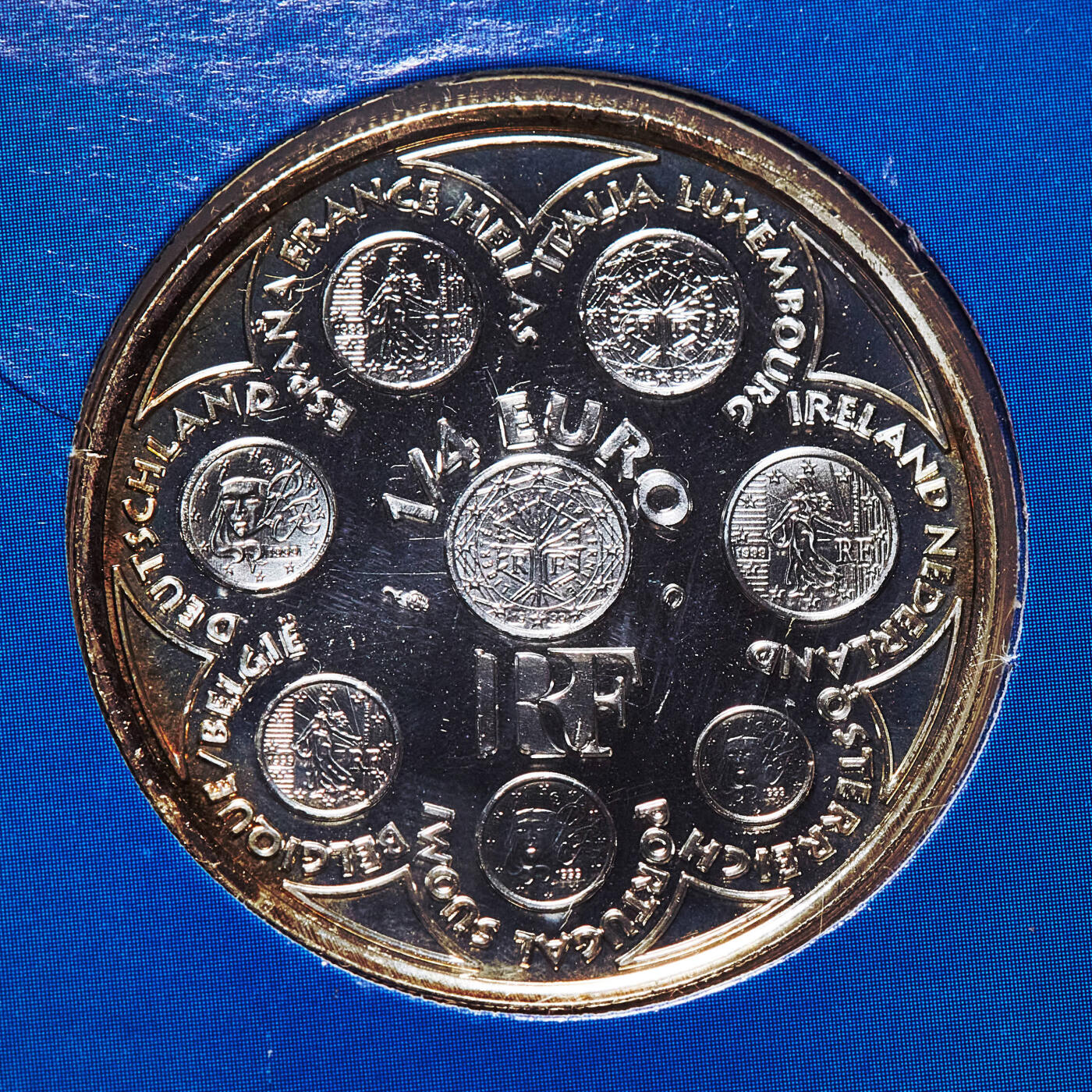 【俄甄集藏】2026年(050)04-01星期三 晚 19:30 全场包邮 法国2002年纪念欧盟欧元单一合法硬币实施1/4欧元卡装银币，重13克，900银，发行量20000枚